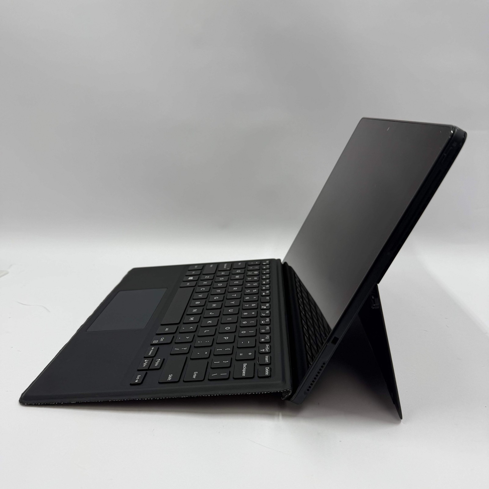 Broken Dell Latitude 5285 12.3″ i7-7600U 2.8GHz 16GB RAM 256GB SSD Bad Batt