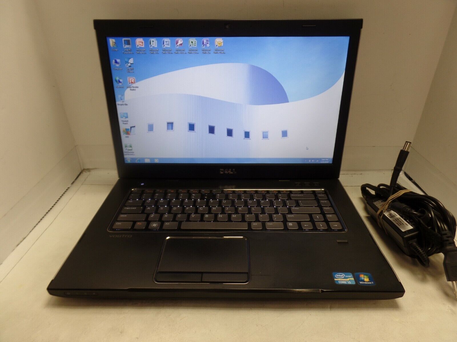 15.6” Dell Vostro 3550 i5-2410M @ 2.30GHz 320GB 4GB Windows7, Backlit KB, laptop