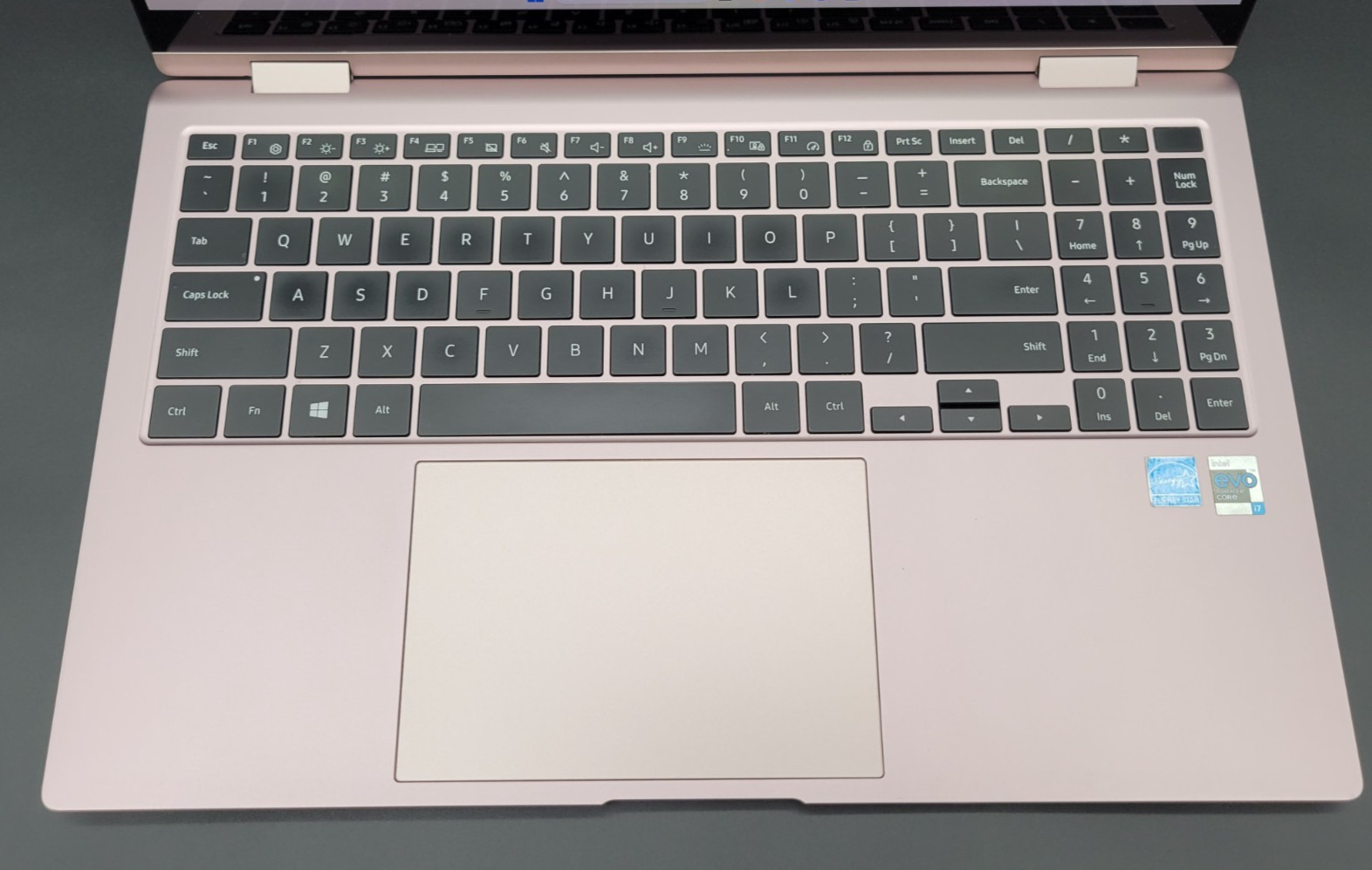 Samsung Galaxy Book Pro 360 15.6″ i7-1165G7 16GB 1TB SSD FHD Touch Read*