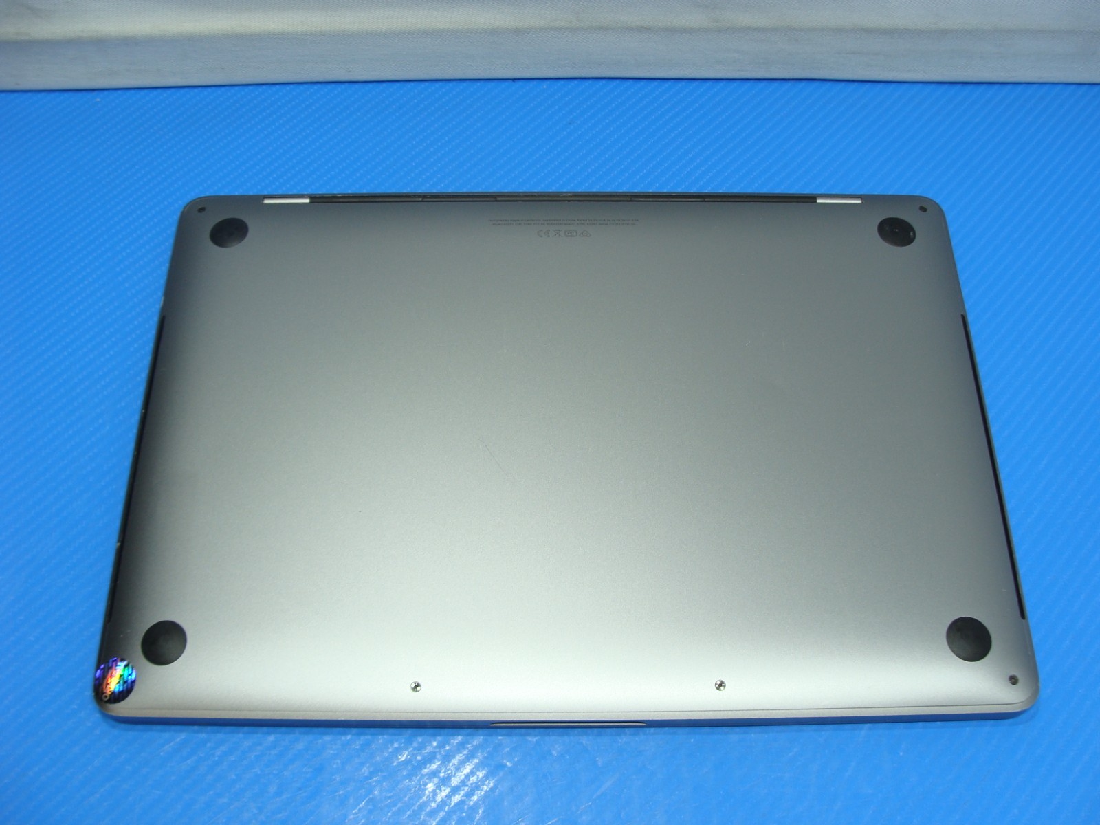 Apple MacBook Pro 13″ (2020) A2251 / BTO Core i7-1068NG7 2.3GHz 32GB 1TB SSD +PA