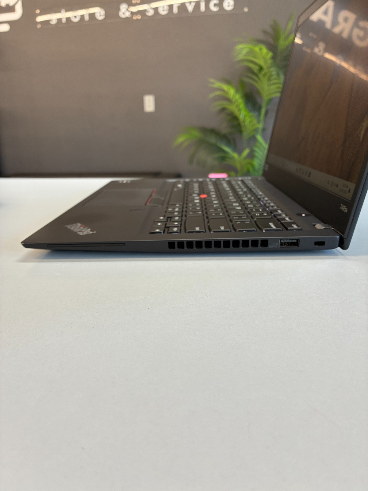 Lenovo ThinkPad T495s: Touch 14″ / Ryzen 7 3700U / RAM 16Gb / SSD 512Gb / Win 11