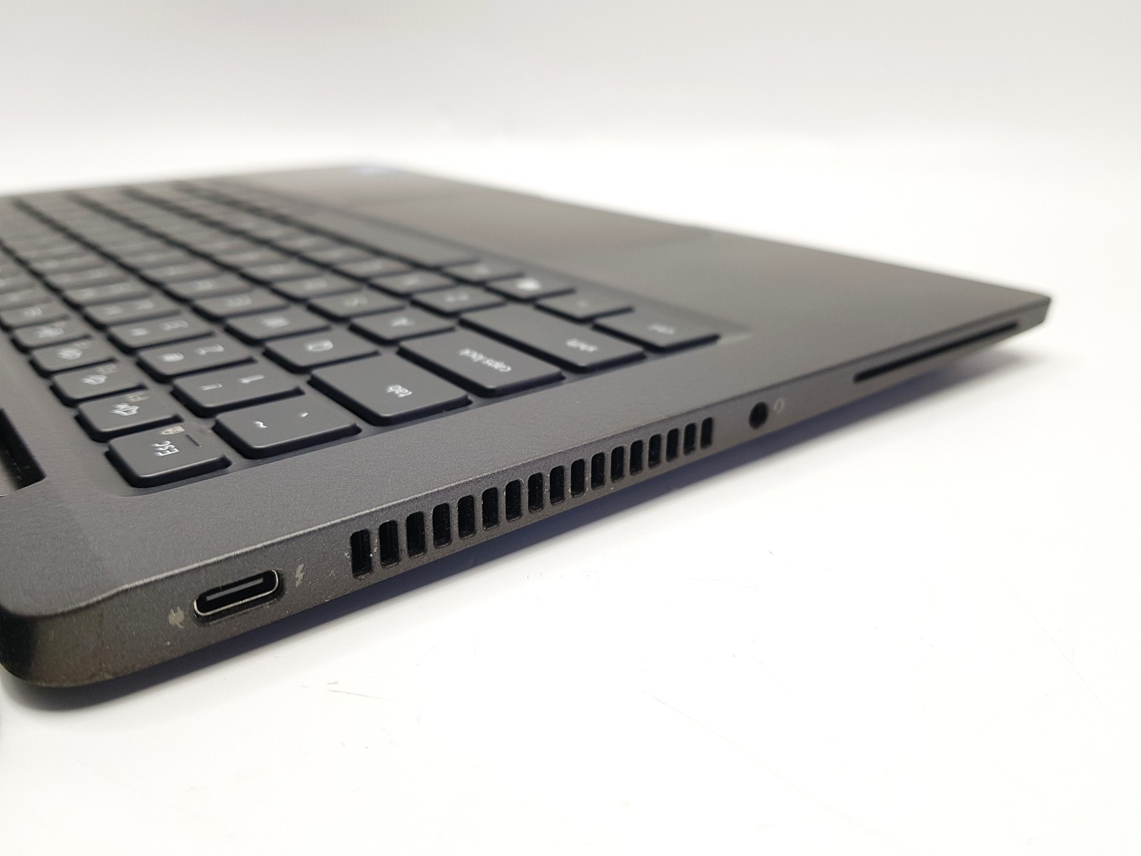 Dell Latitude 7320 13.3″ FHD i5-1145G7 16GB RAM 512GB SSD Windows 11 Pro Laptop