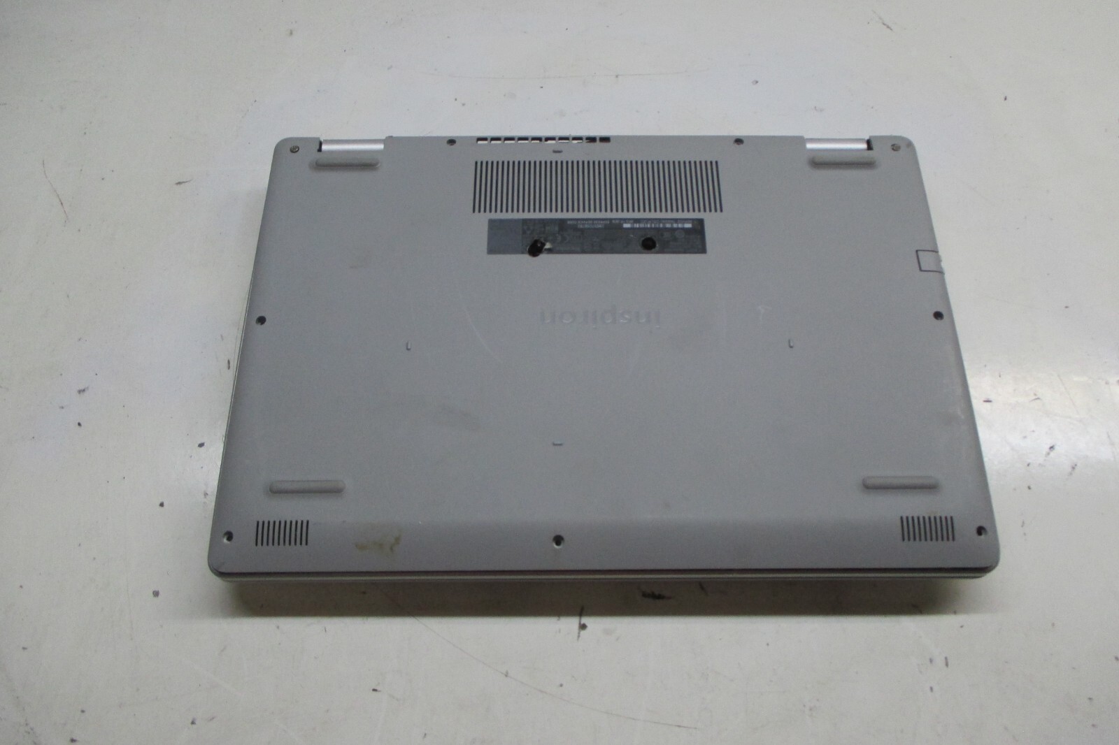 Dell Inspiron 5593 Intel Core i7-1065G7 NO HDD READ – FOR PARTS