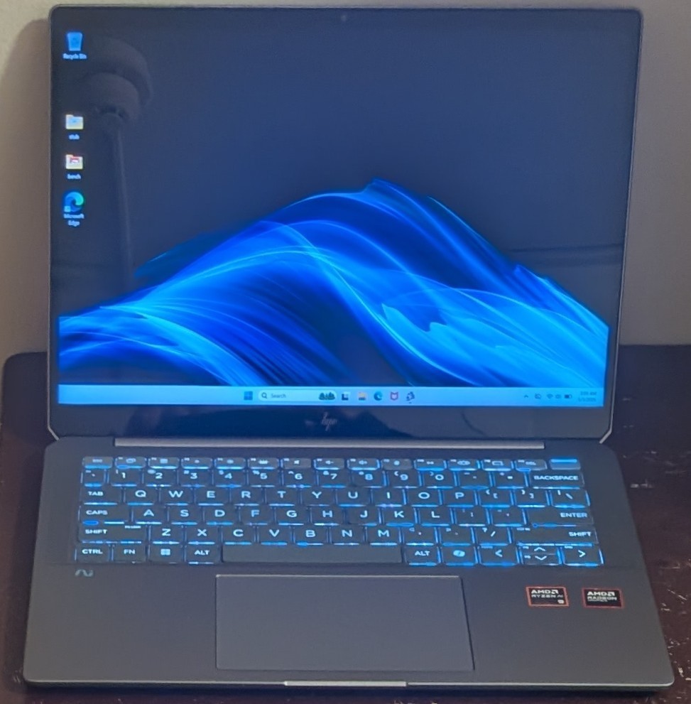 HP OmniBook Ultra 14″ 2.2K Touch (AMD Ryzen AI 9 365, 32GB RAM, 1TB SSD) Laptop