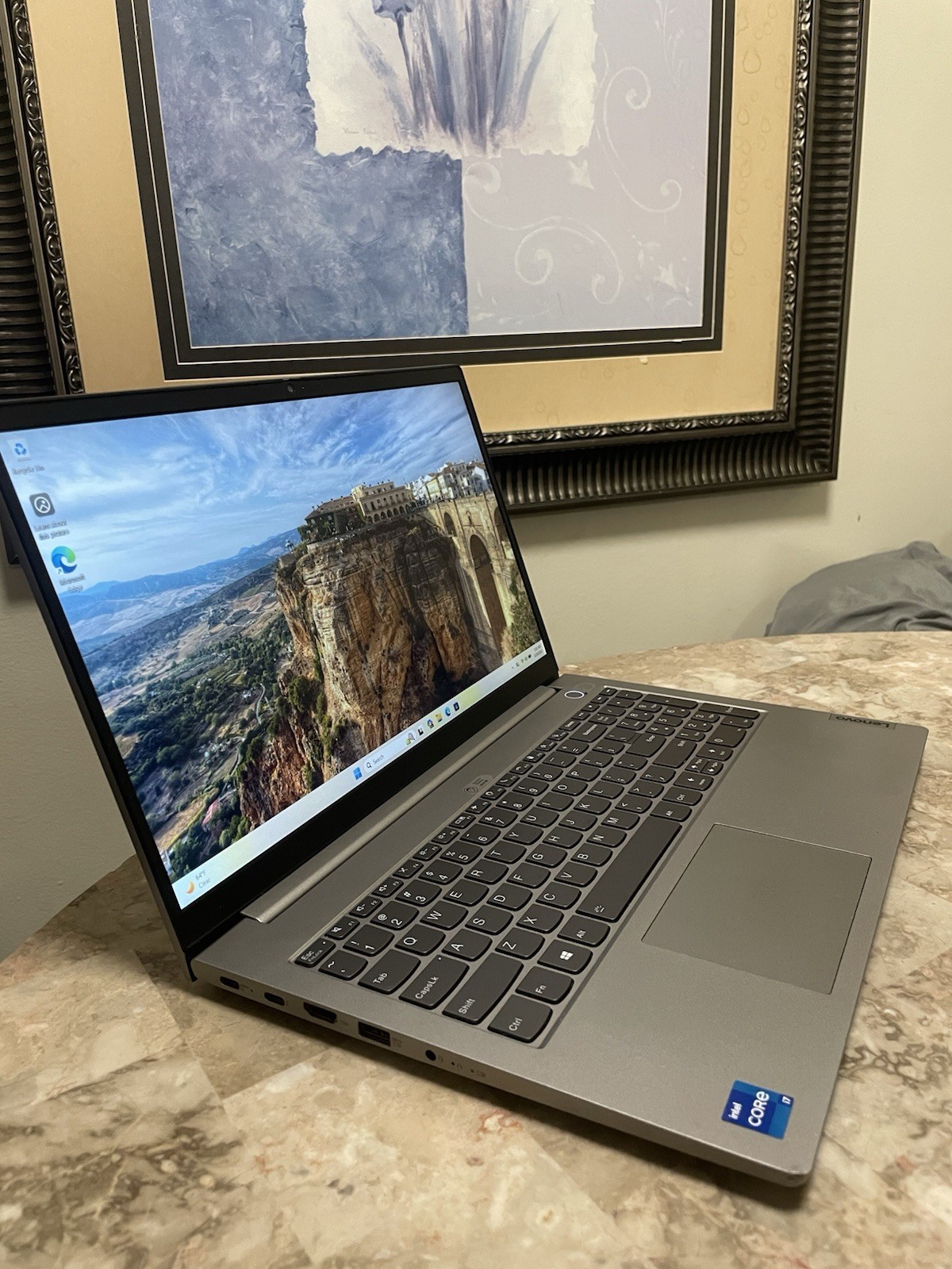 Lenovo Thinkbook 15 G2, Intel Core i7-1165G7 @ 2.8GHz, 8GB RAM,250 SSD/win11
