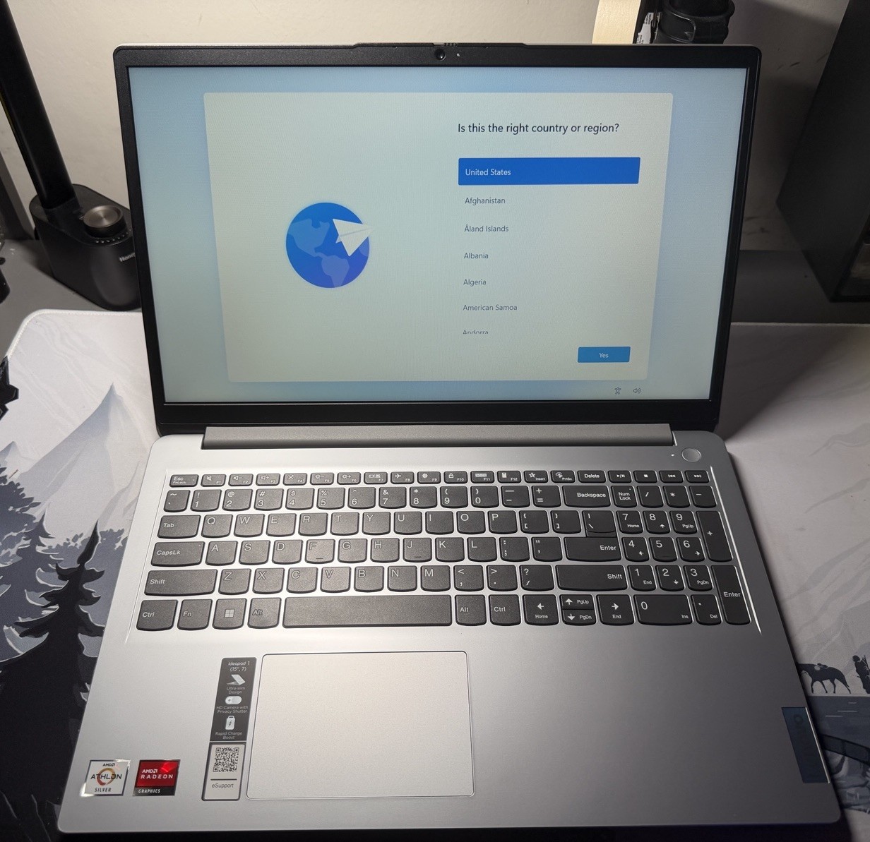 Lenovo IdeaPad 1 15ADA7 AMD Athlon Silver 3050U 12GB RAM 256GB SSD Win11