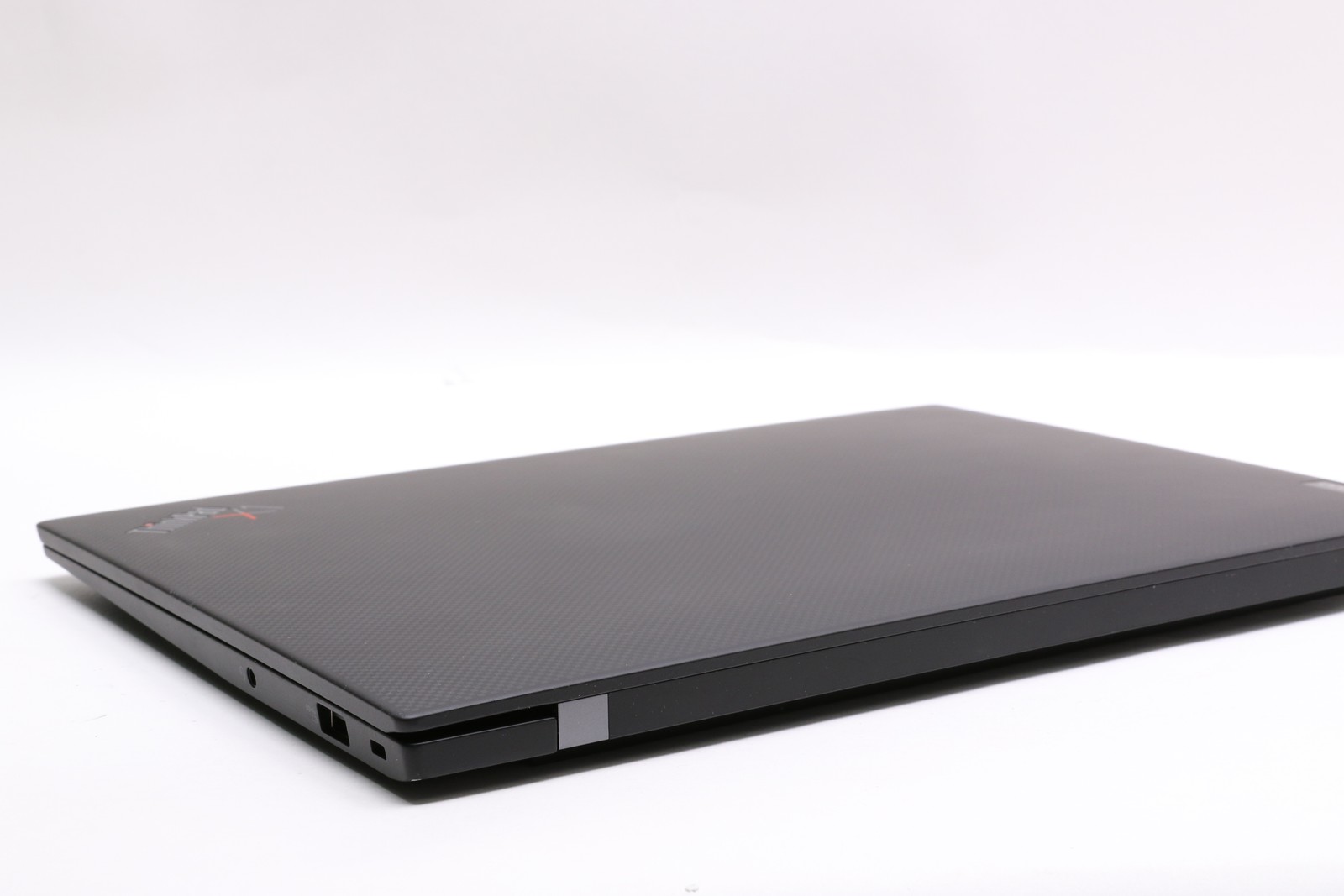 14″ Lenovo Thinkpad X1 Carbon Gen 11, i7-1370P, 32GB, 512GB SSD, 2.8K!