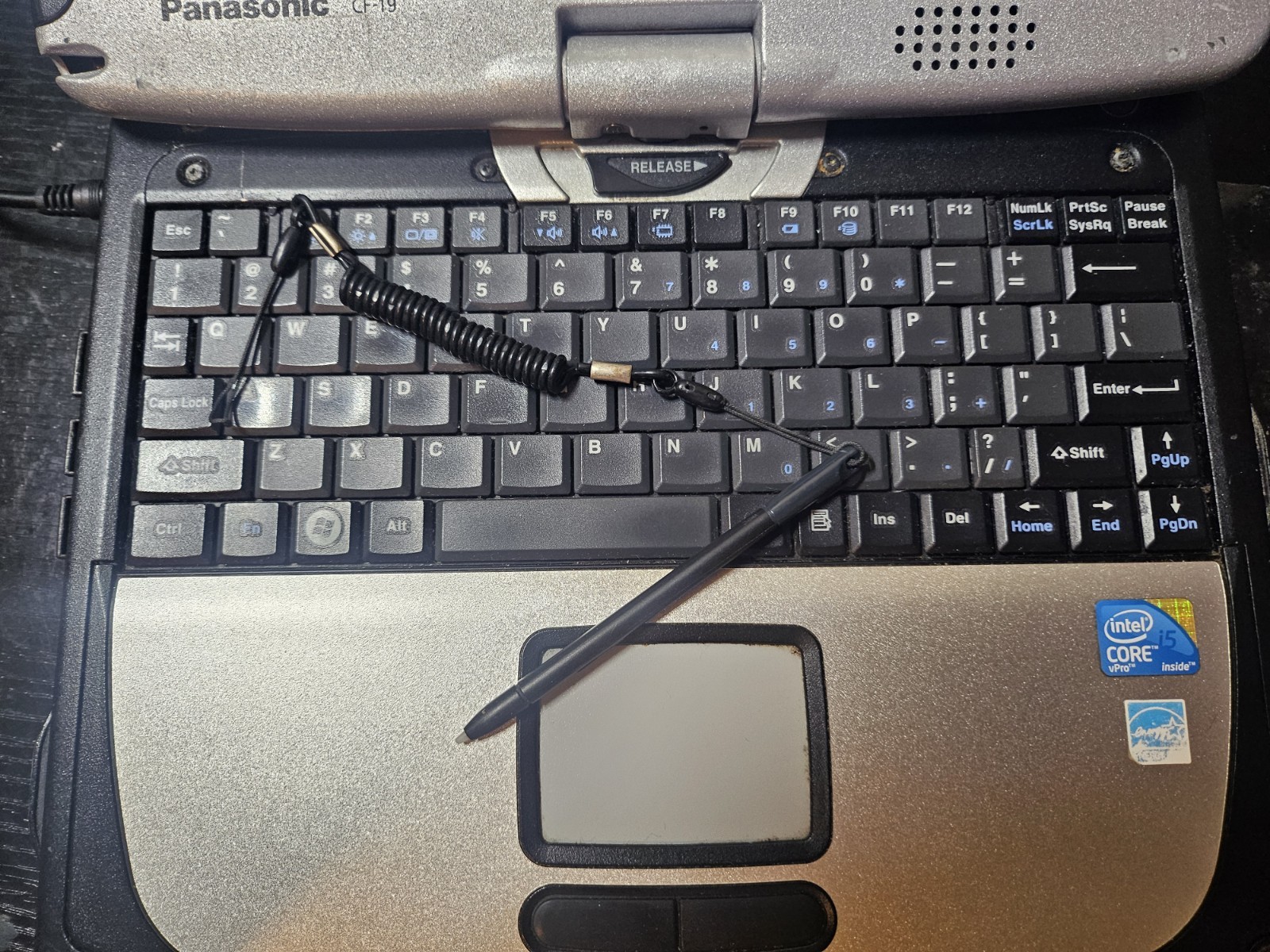 Panasonic Toughbook CF-19, Intel i5-540 4GB RAM, no HDD WITH STYLUS AND BATTERY