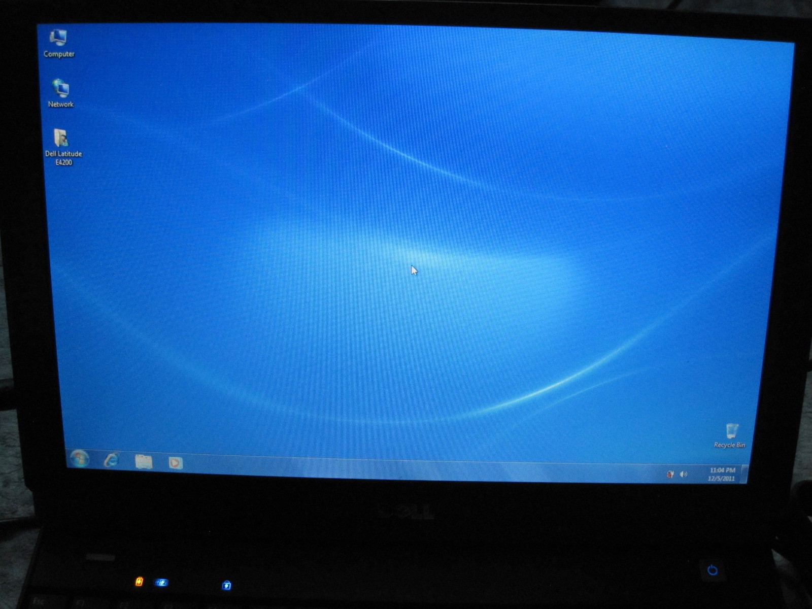 Dell Latitude E4200 Intel Core 2 DUO CPU U9600 @ 1.60GHZ / 2GB / 64GB Hard drive