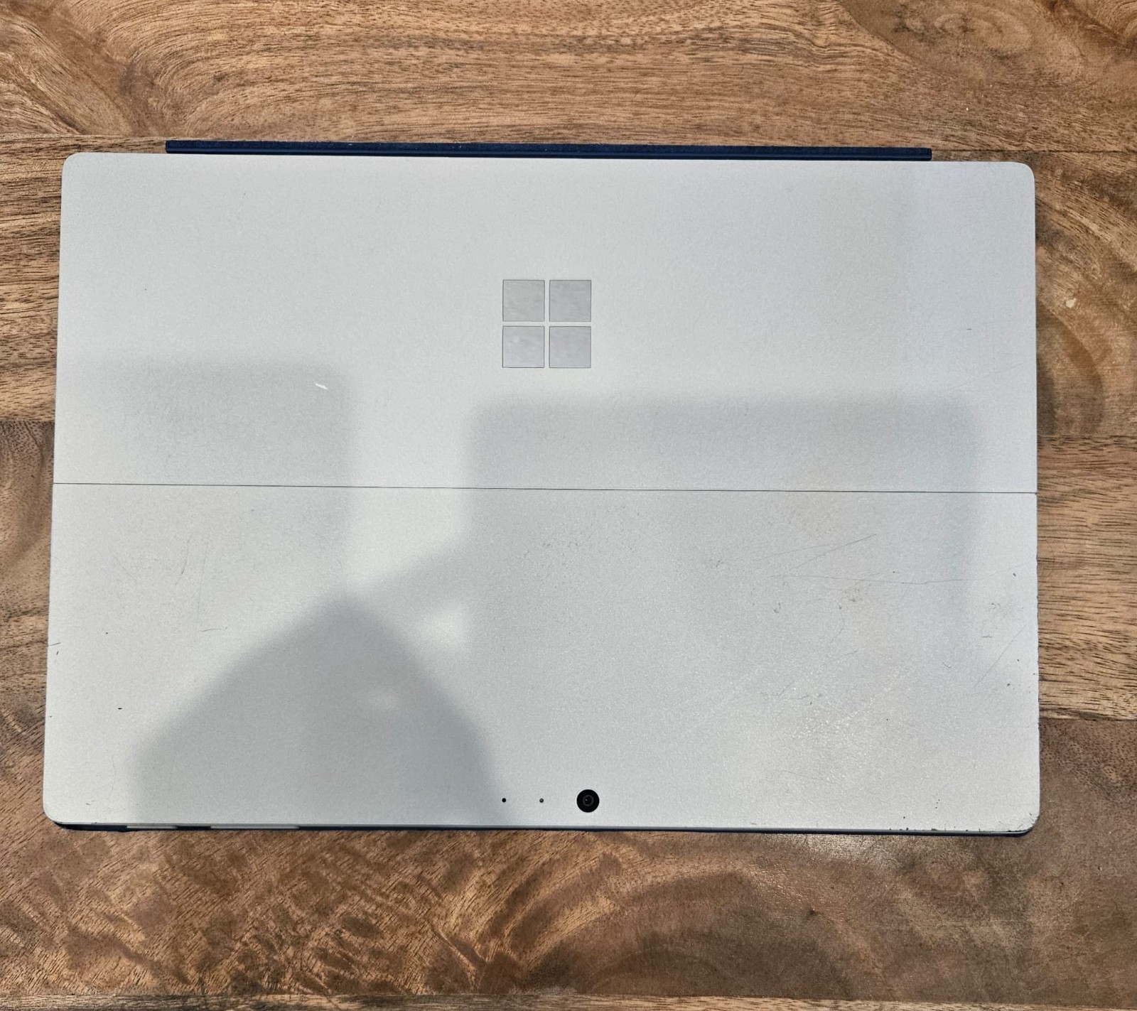 Microsoft Surface Pro 4 Intel i5-6300U 4GB RAM Windows 10 Pro w/ Type Cover Keyb