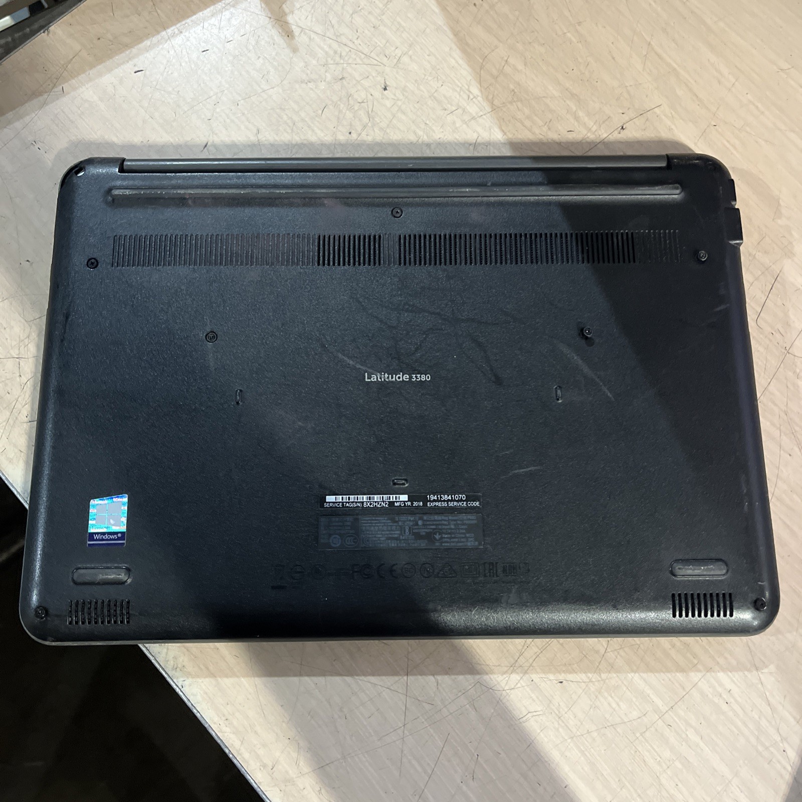 DELL LATITUDE 3380 INTEL CORE I3-6006U 2.00GHZ 8GB RAM NO HD