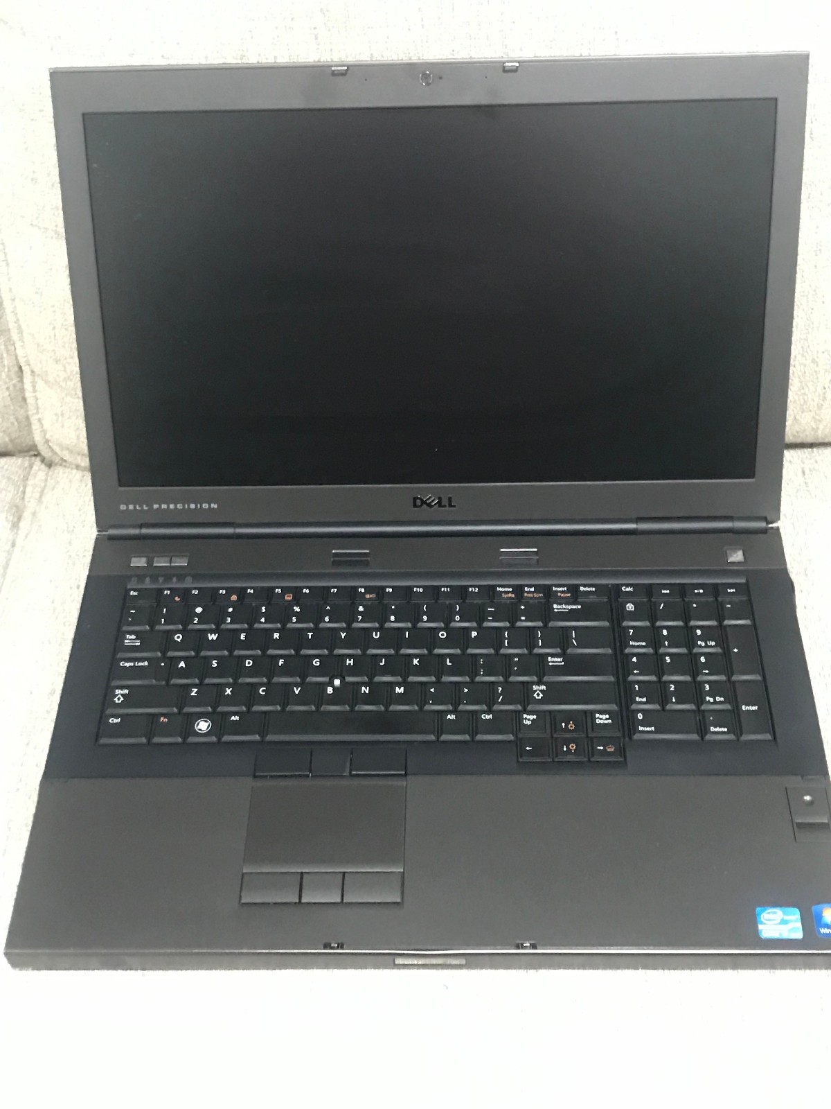 Dell Precision M6600 17″ i7-2720QM CPU @2.2GHz RAM 12GB