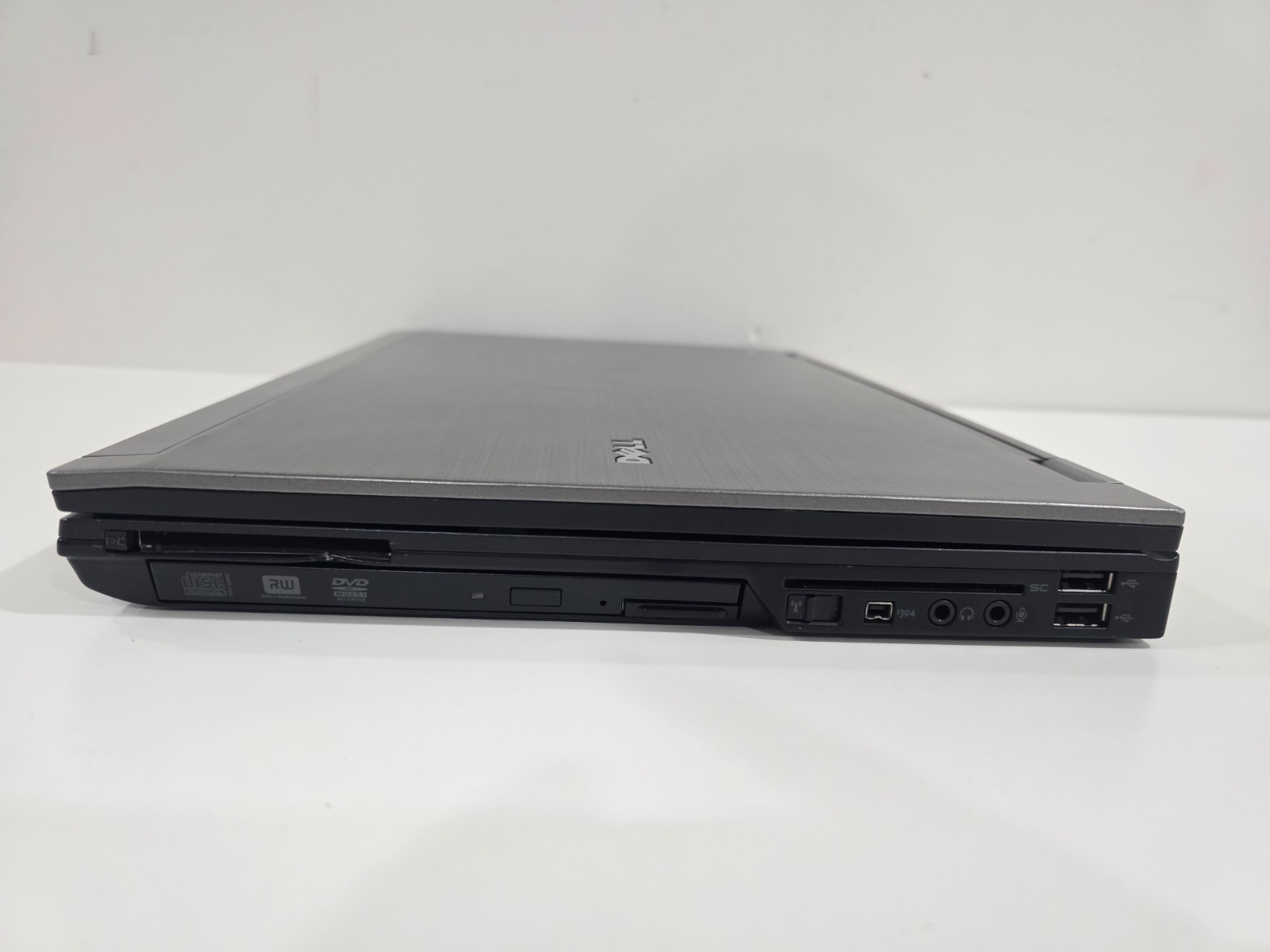 Dell Latitude E6510 Intel Core i5 CPU M 520 4GB Webcam