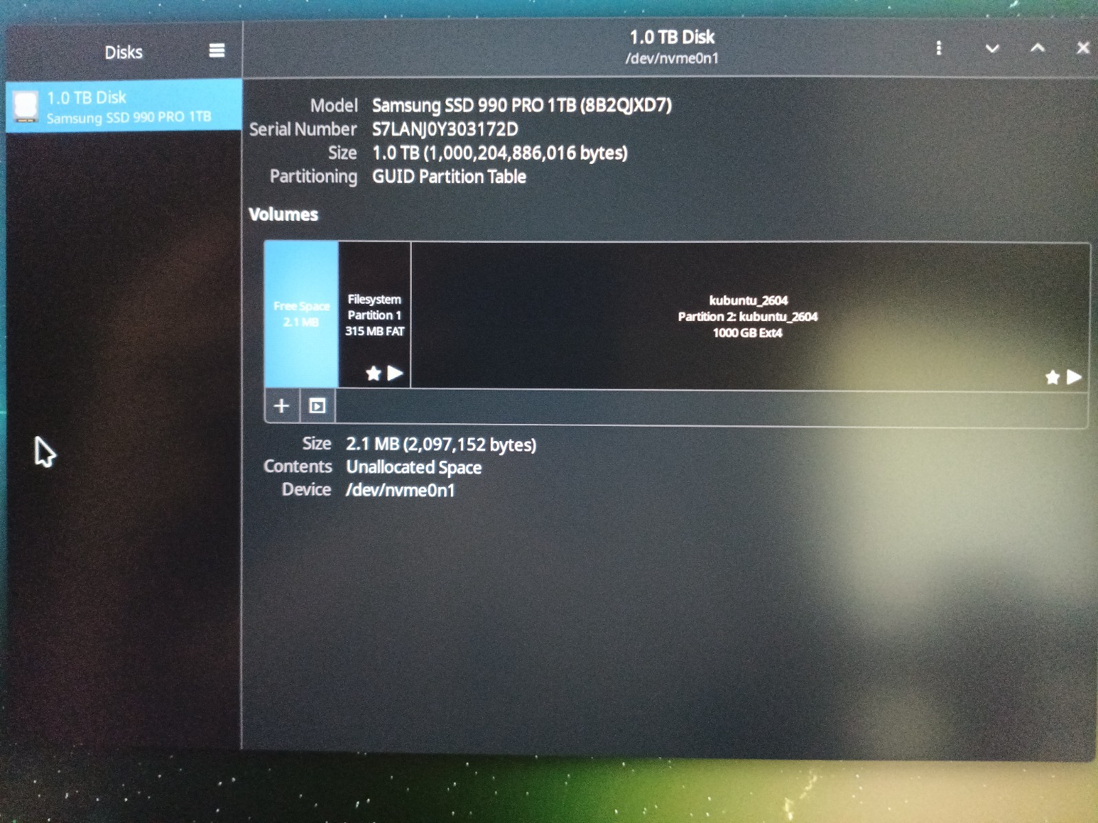 System76 Pangolin Laptop 16″, AMD Ryzen 9-8945HS, 32GB RAM, 1TB SSD, Mint Cond!!