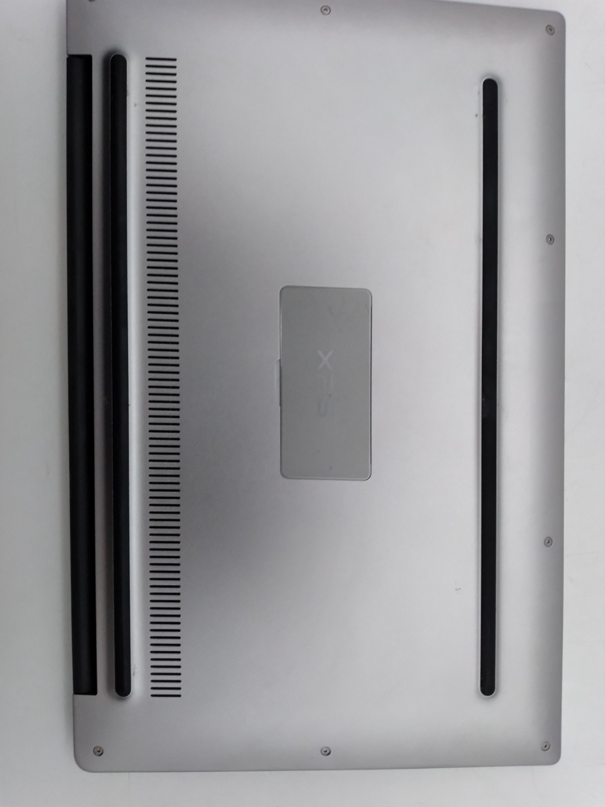 Dell XPS 13 9350, Intel Core i3-6100U @ 2.3GHz, 4GB RAM, 128GB NVMe SSD, W10Home