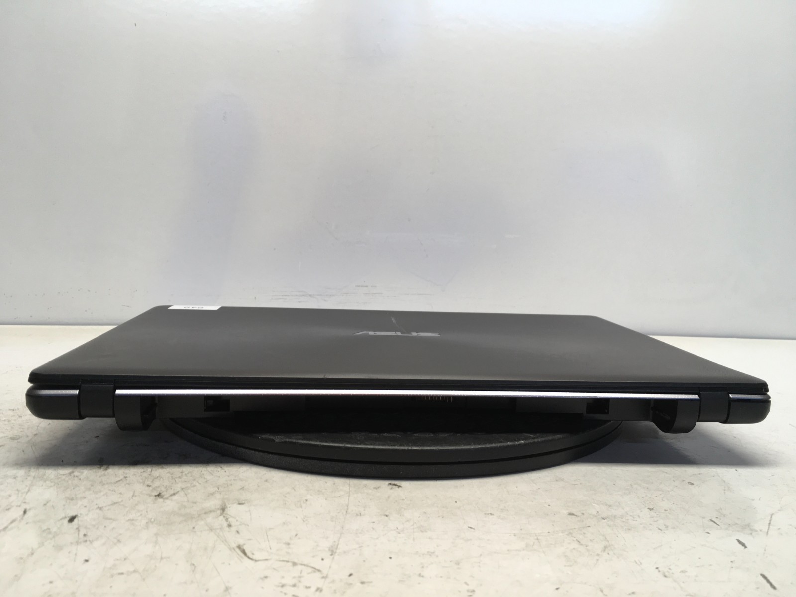 Asus F550L Intel i7-4500U 1.8GHz 8 GB NO HDD/Battery