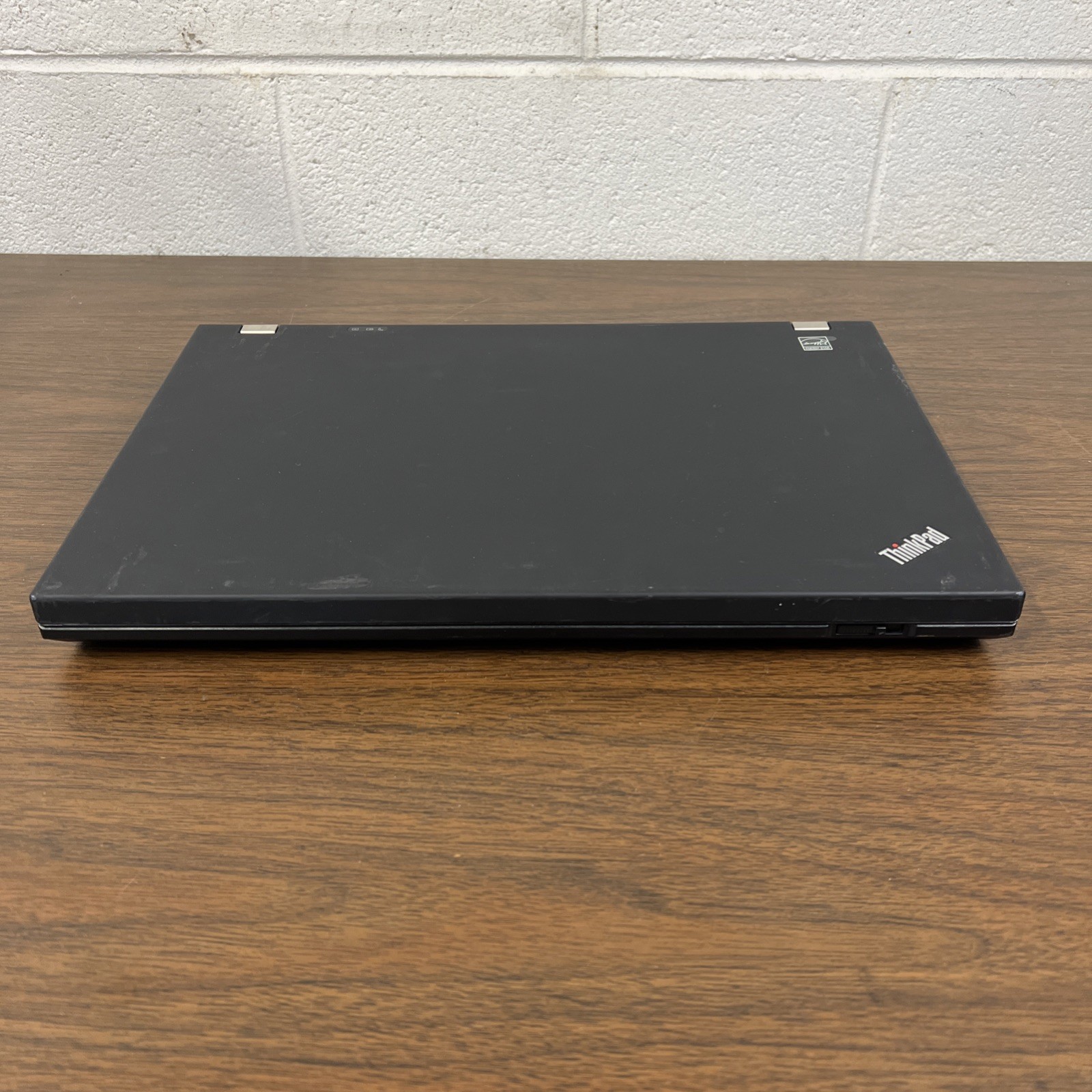 Lenovo ThinkPad W510 15.6″ Intel Core i7-720QM 1.60GHz 4GB RAM – NO HDD/OS/BATT