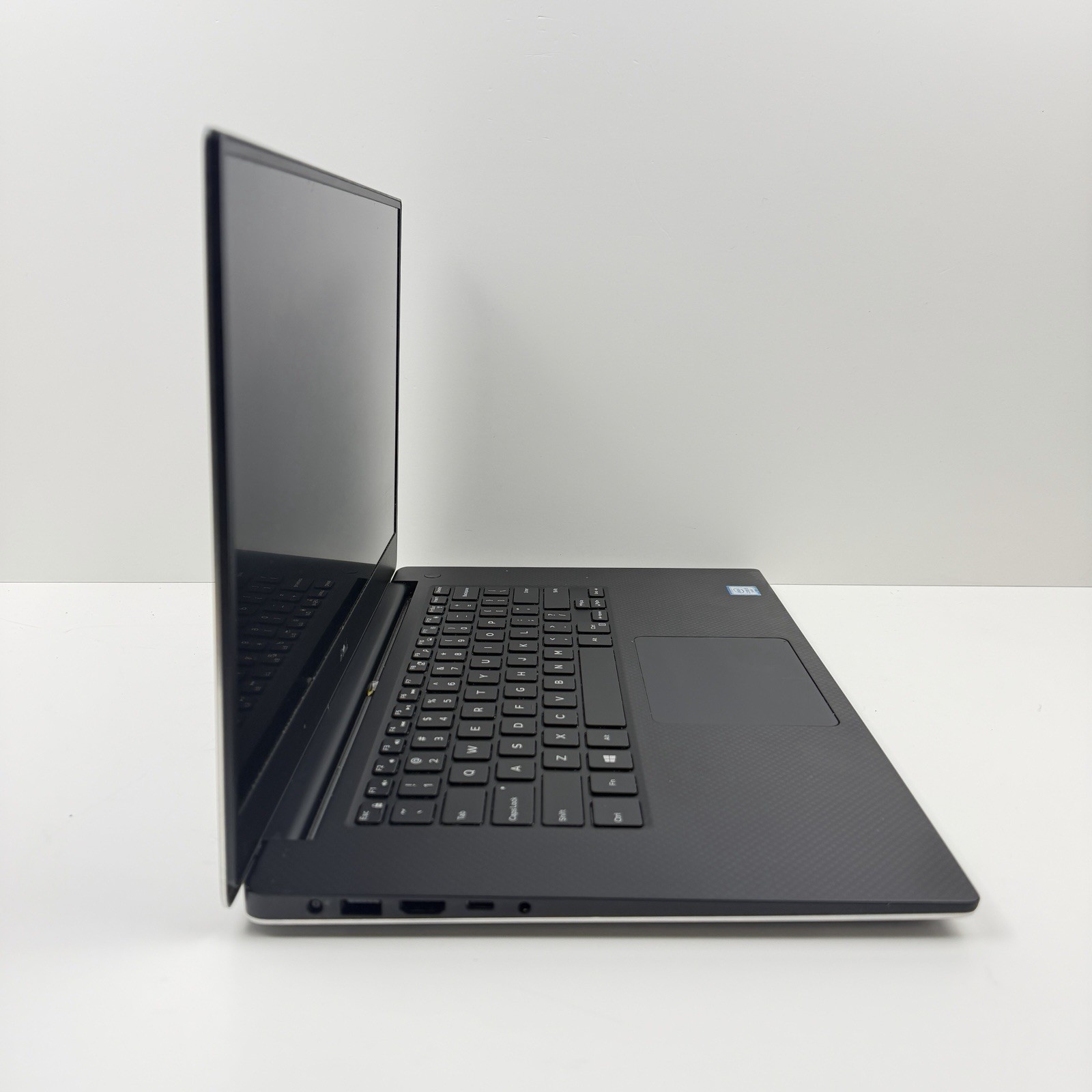 Dell Precision 5510 15.6″ Laptop i5-6300HQ 4GB RAM 128GB SSD Win11 w/ Charger