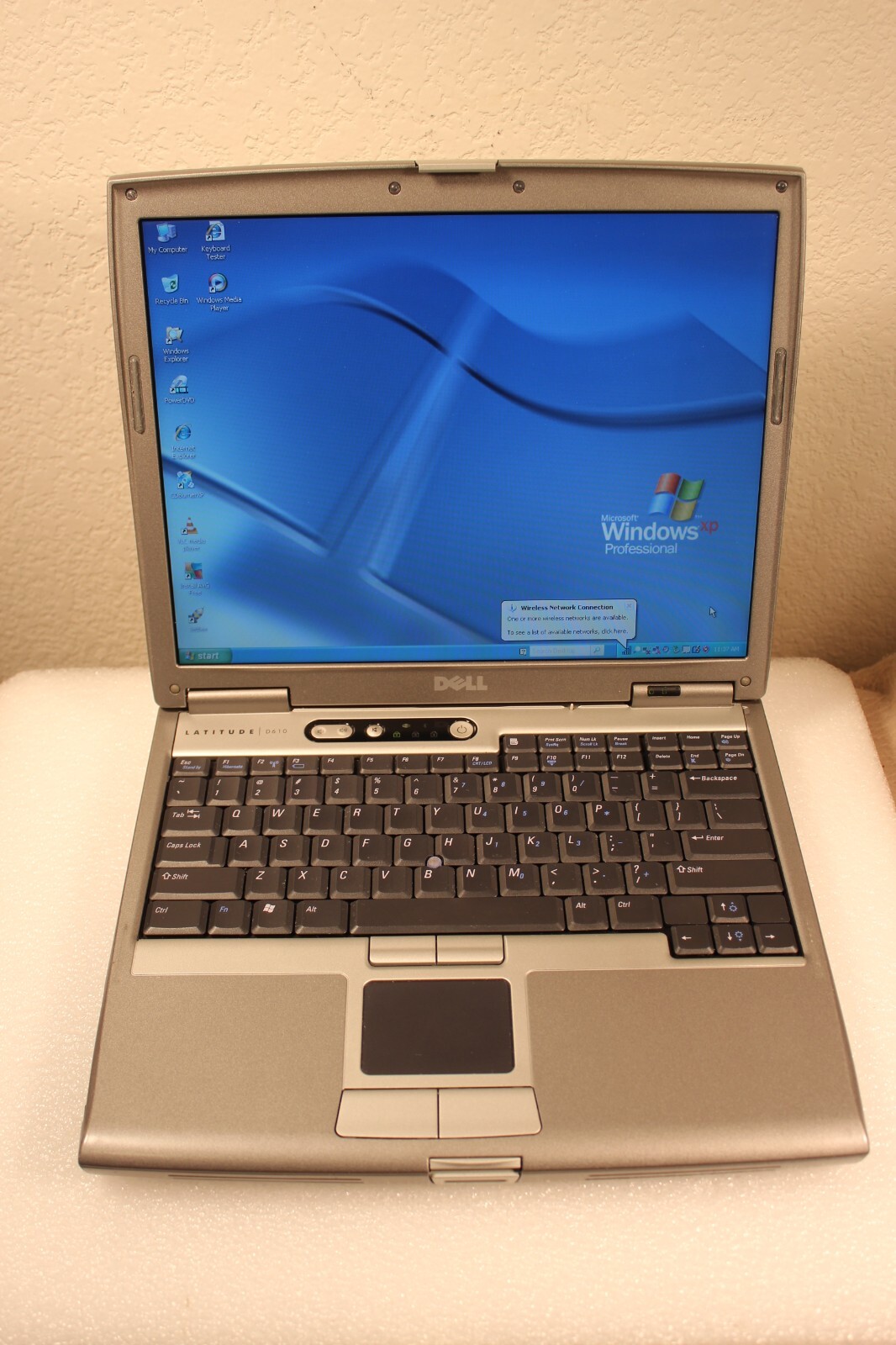 Dell D610 (1.60GHz/1.0GB/60GB/CDRW-DVD) XGA Win XP PRO – SERIAL & PARALLEL Ports