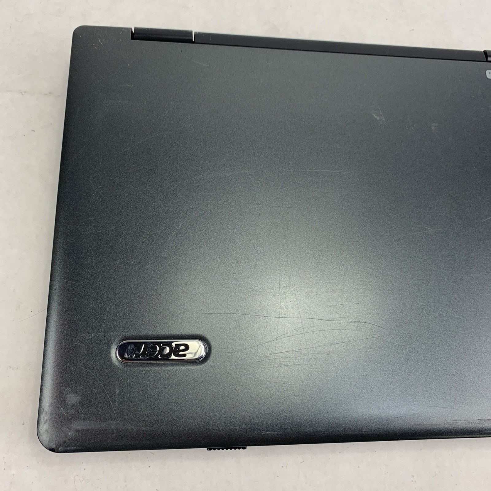 Acer Extensa 4620 Intel Pentium-T2310 1.46GHz 2GB RAM 14″ No Battery No HDD/OS