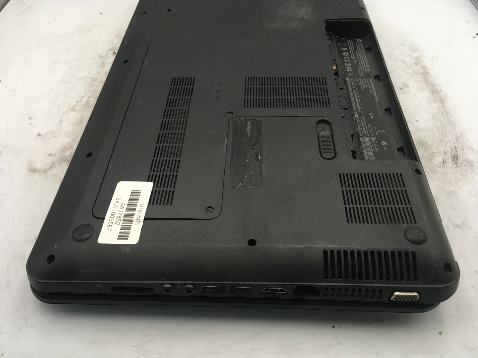 HP 2000 329WM NOTEBOOK – BOOTS TO BIOS – AMD E 350 – NO RAM – RREAD DESCRIP – BB