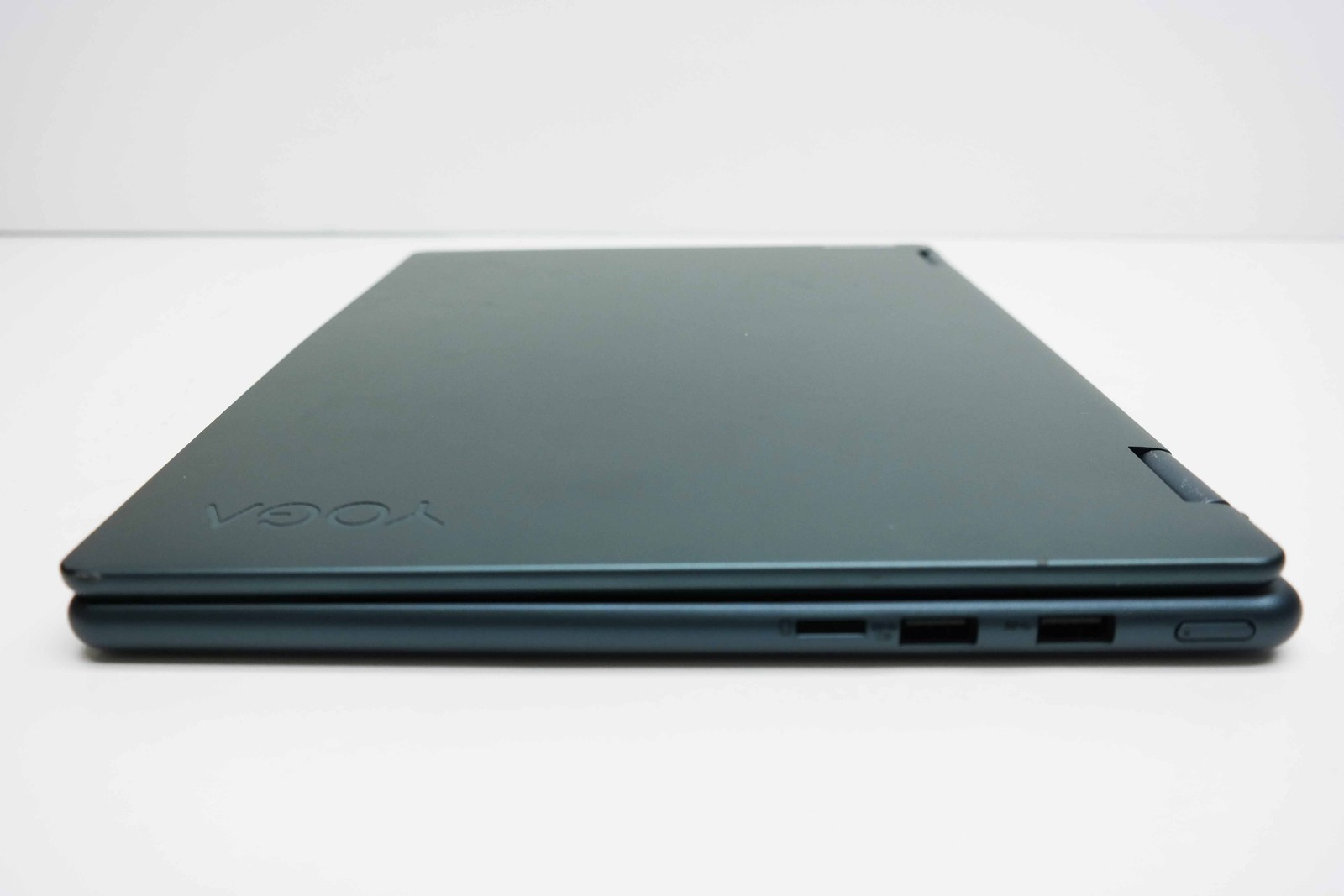 Lenovo Yoga 6 13ABR8 13.3” Ryzen 5 7530U 8GB 256GB SSD