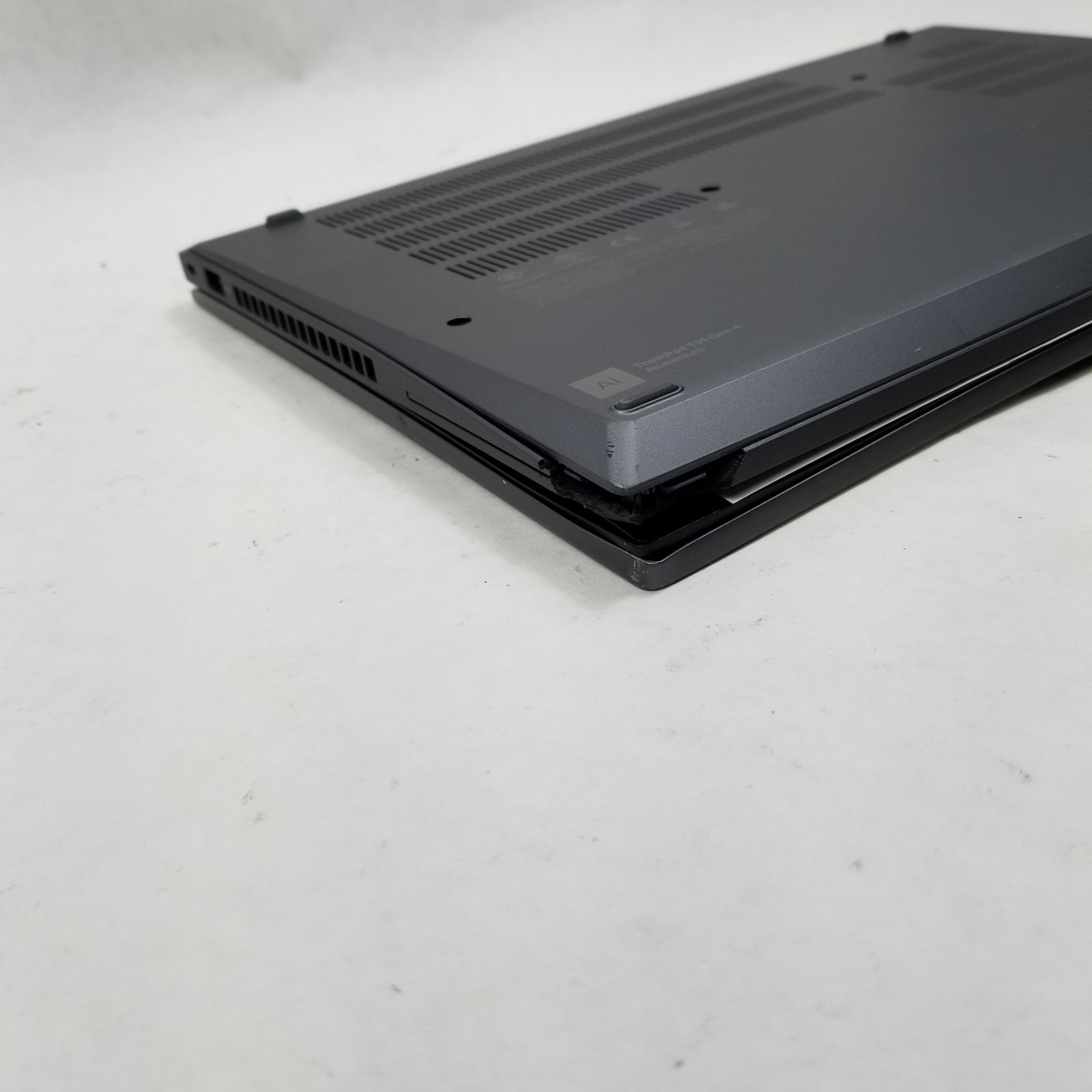 Lenovo ThinkPad T14 Gen 4 FHD Core i5-1335U 1.3 GHz 16GB DDR5 512GB SSD *Read