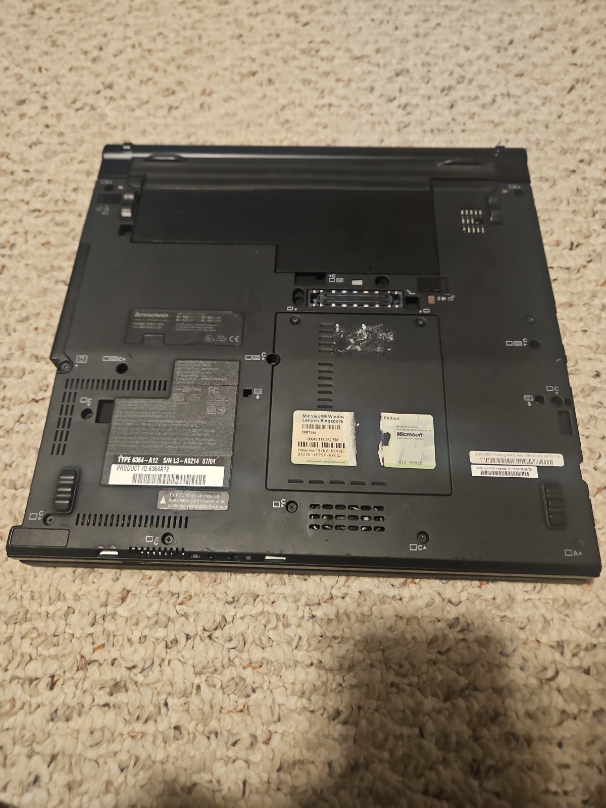 Lenovo ThinkPad X60 Tablet 6364-A12 12.1″ CDuo L2500 Dead Screen