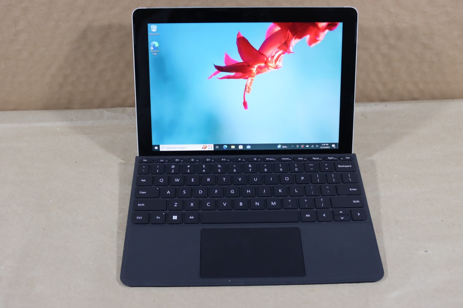 Microsoft Surface Go LTE 1825 10.5″ 8GB RAM 128GB SSD Cellular + Wifi