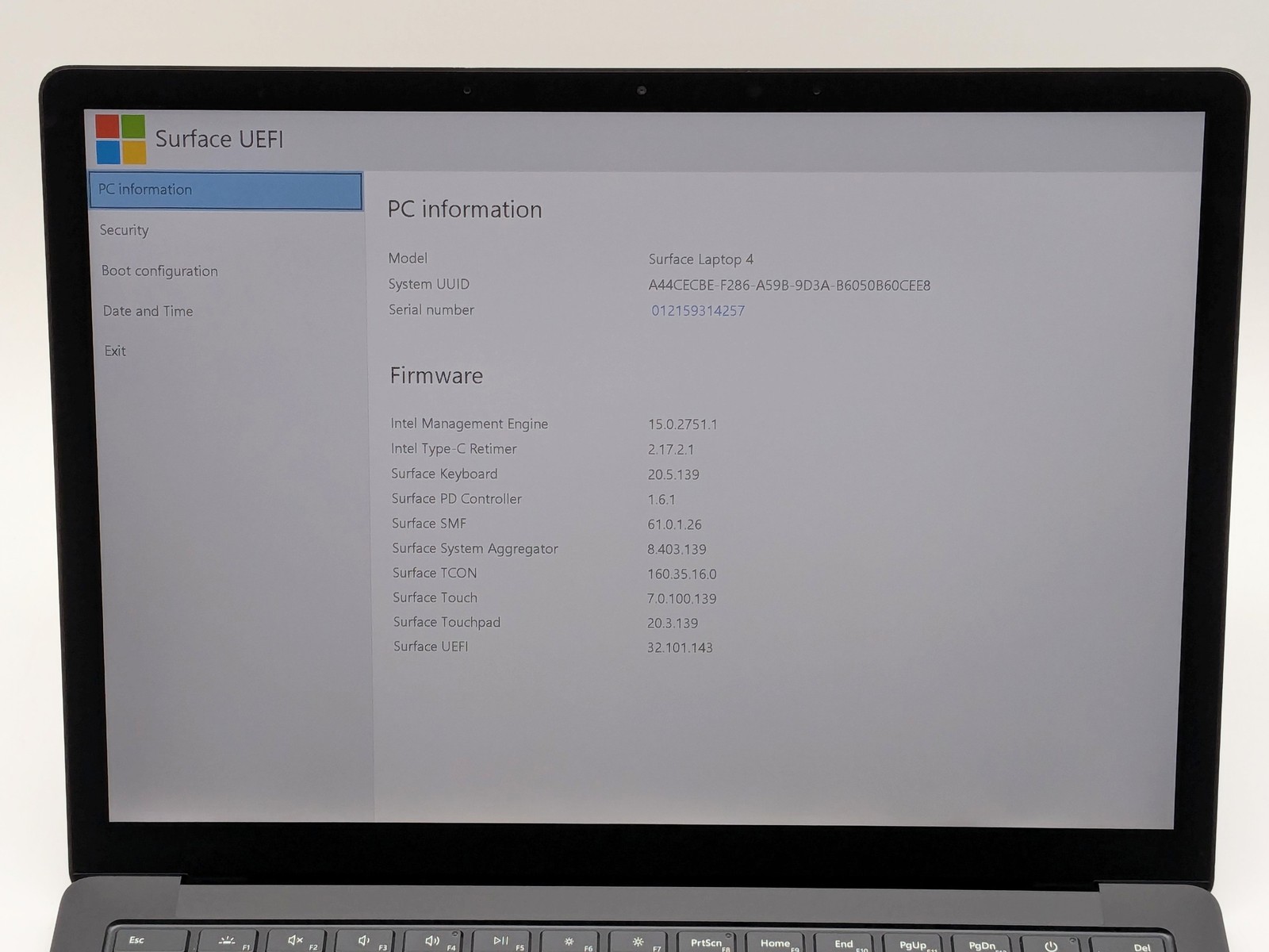 Microsoft Surface Laptop 4 13″ 2256 x 1504 Touch I5-1135G7 512GB SSD 8GB W11