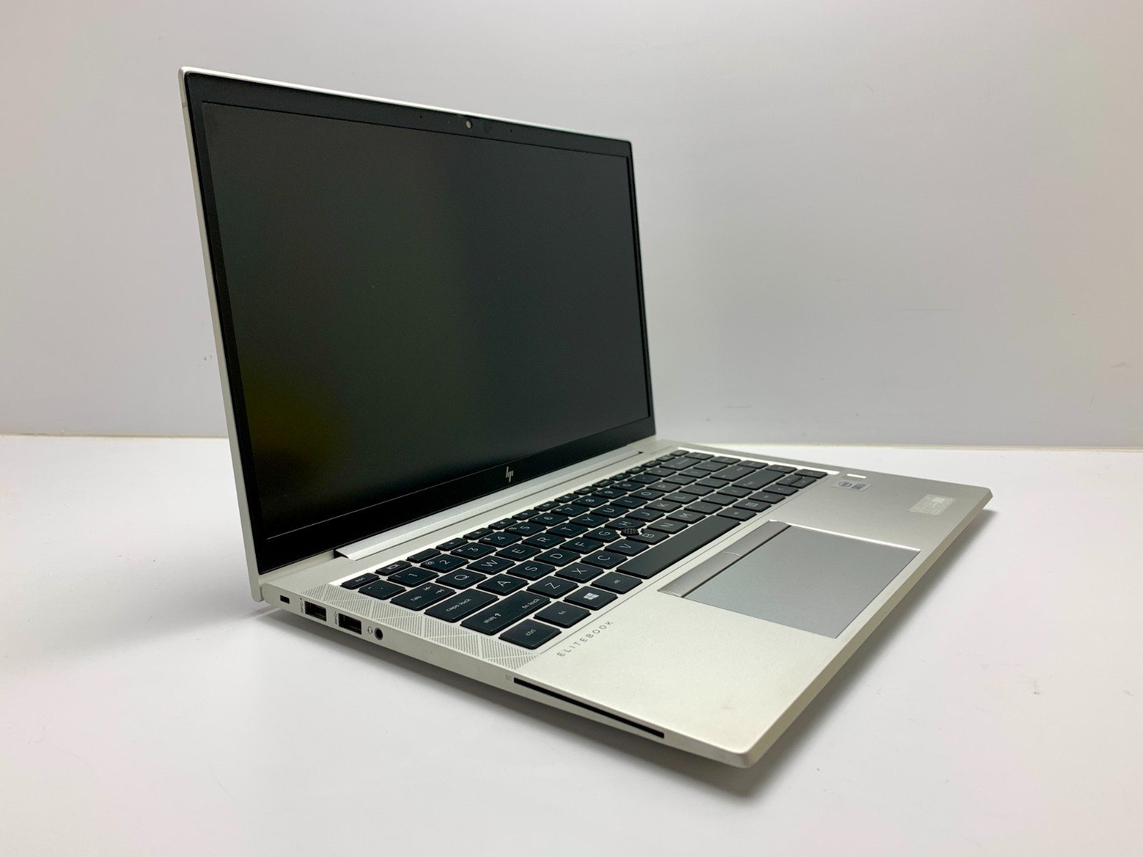 HP EliteBook 840 G7 | i5-10210U | 16GB RAM | 256GB NVMe | LINUX