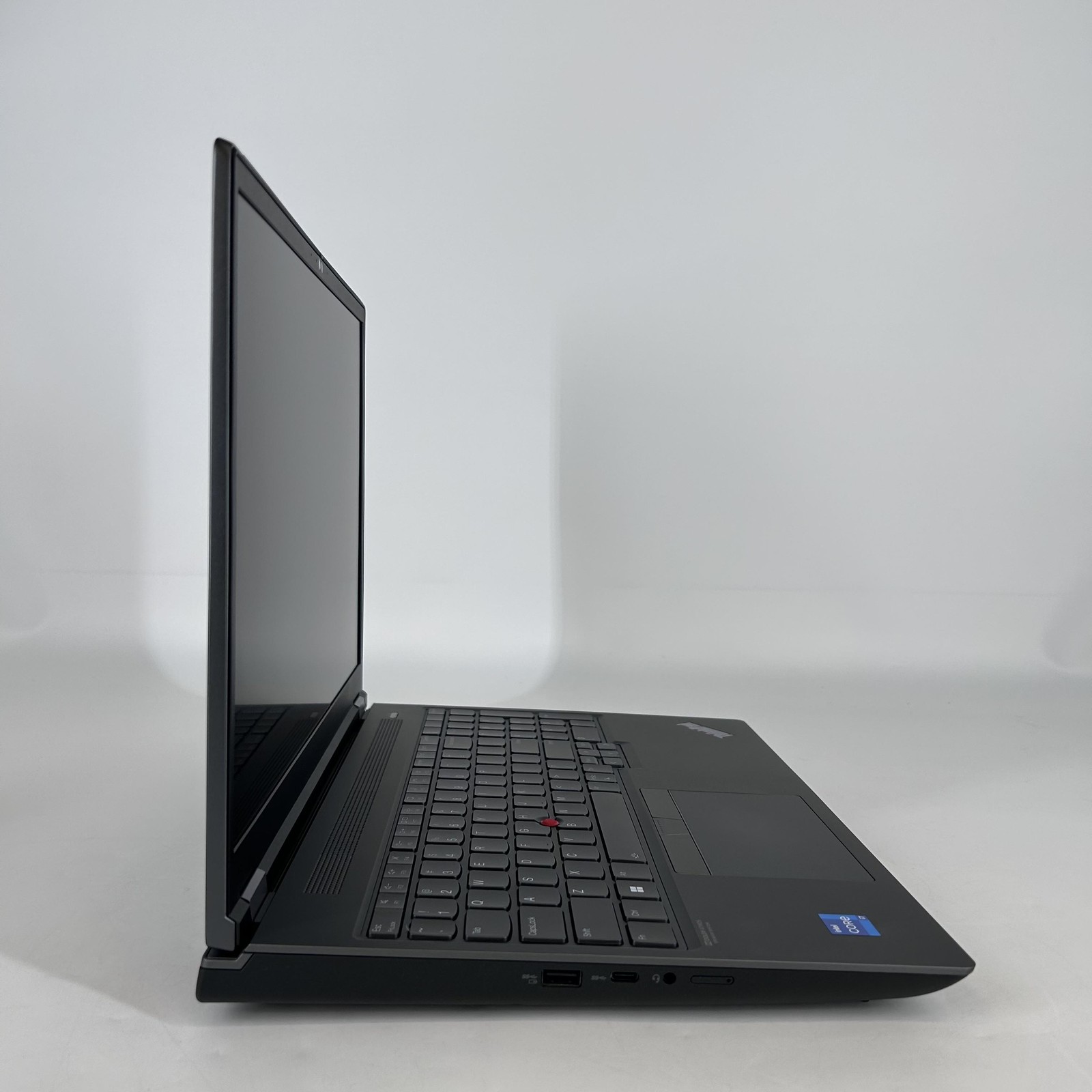 Lenovo ThinkPad P16 Gen 2 2K 2.1 GHz i7-13700HX 16GB 512GB SSD NVIDIA RTX A1000