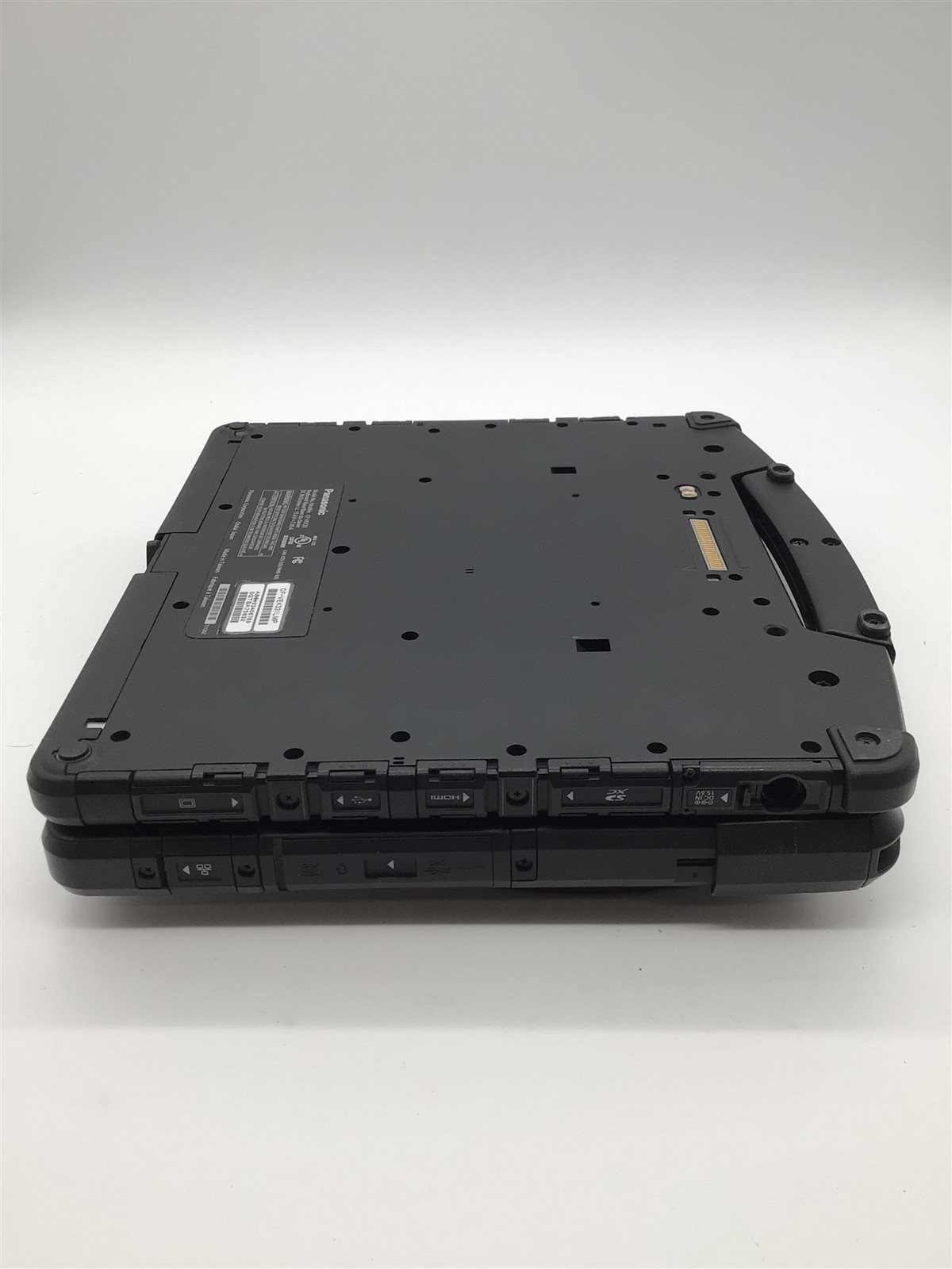 Panasonic ToughBook CF-33 i5-7300U 2.60GHz/8GB RAM/No HD *No Batteries*
