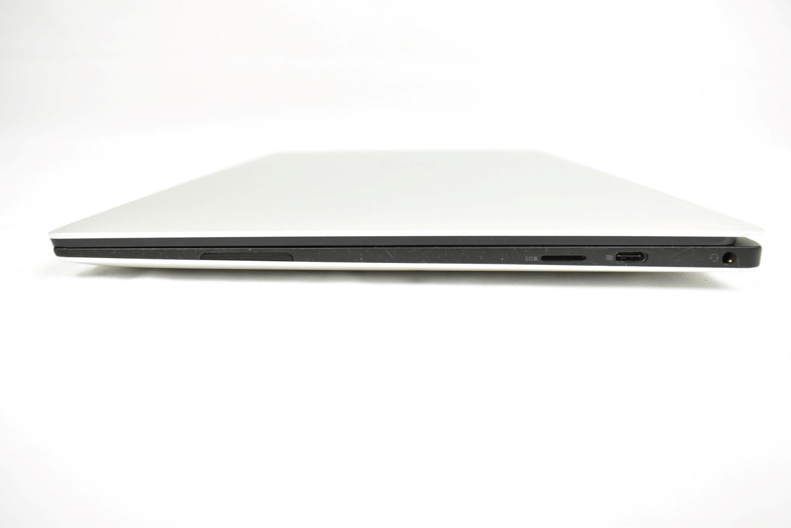 Dell XPS 13 7390 Touch Laptop i7-10710U 1.1GHz 16GB 256GB SSD No OS 13.3″