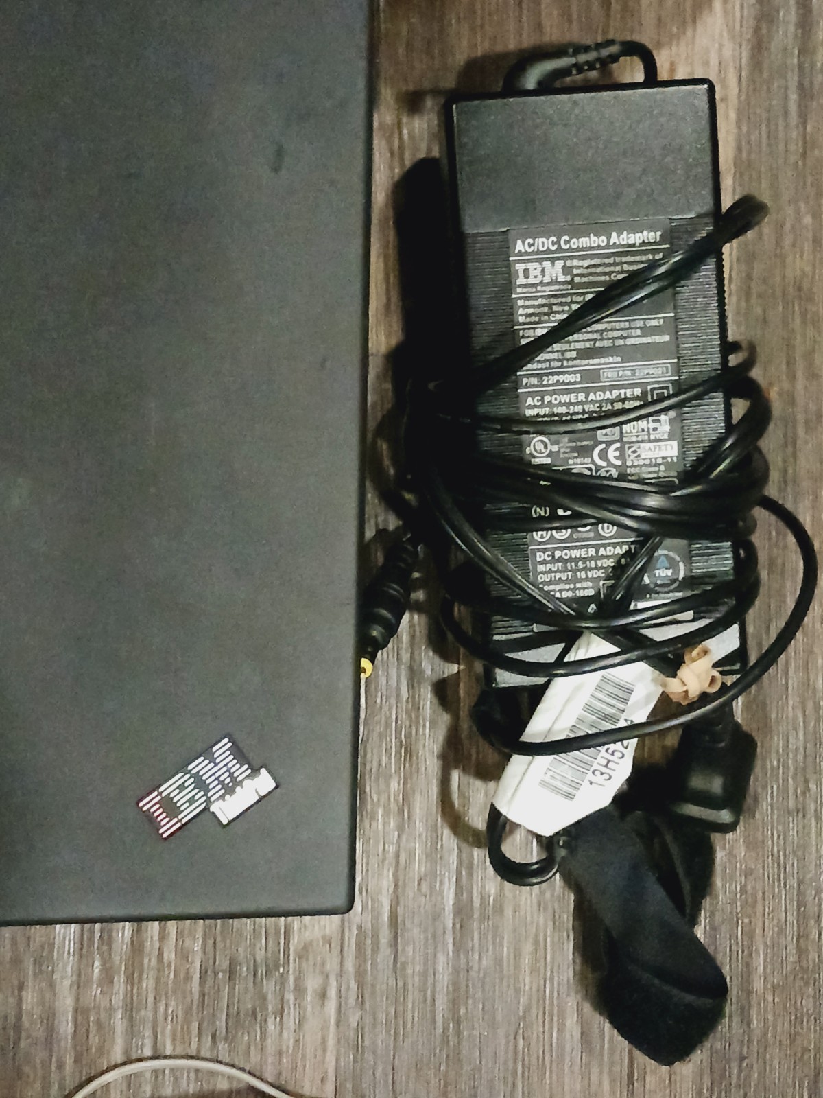 Vintage IBM ThinkPad 770 Windows 98se Works w/ Extras