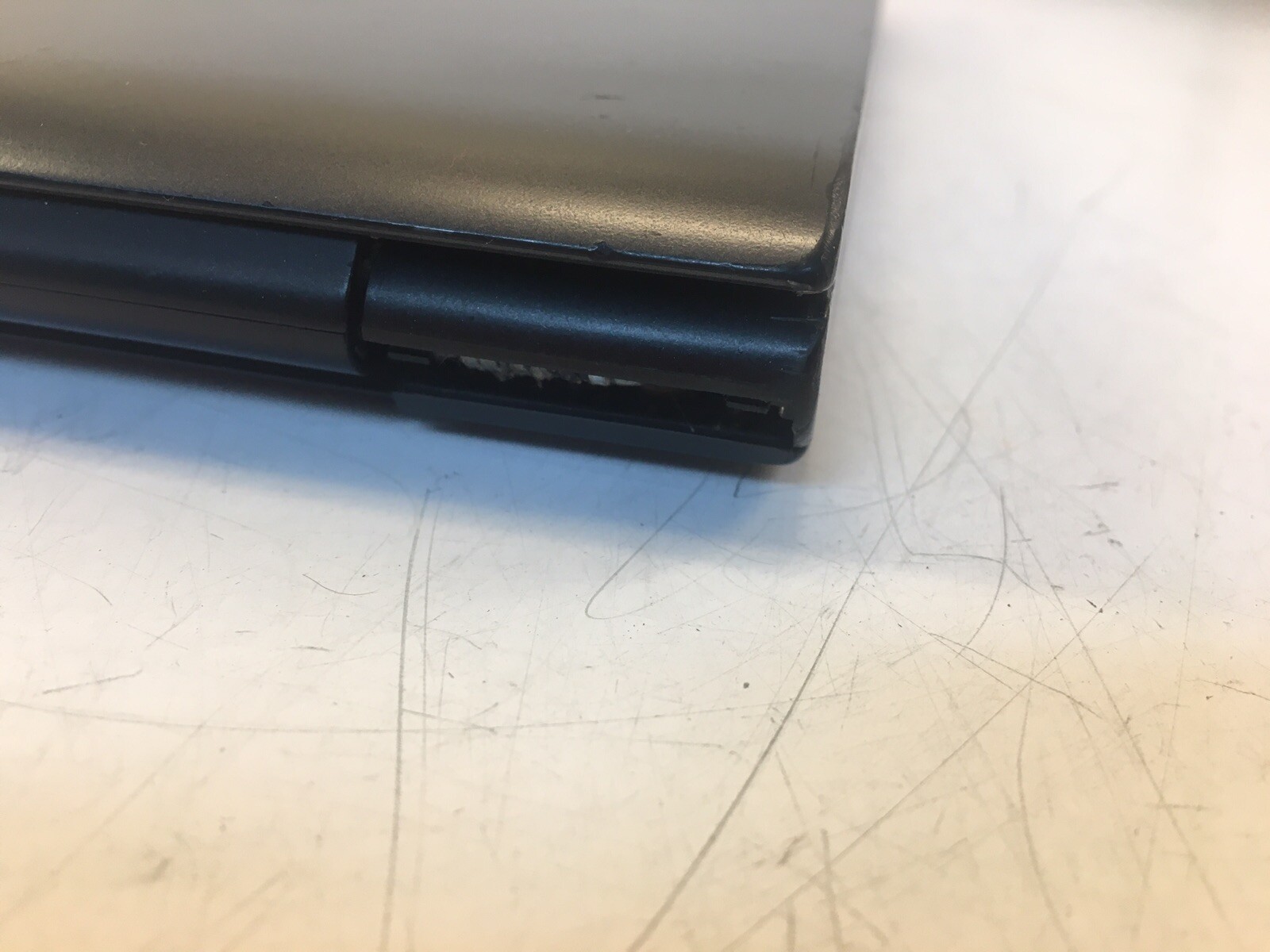 DELL LATITUDE 3550 | Intel Core i5-5200U 2.20 GHZ | 4 GB | No HDD/OS -Bios Boot