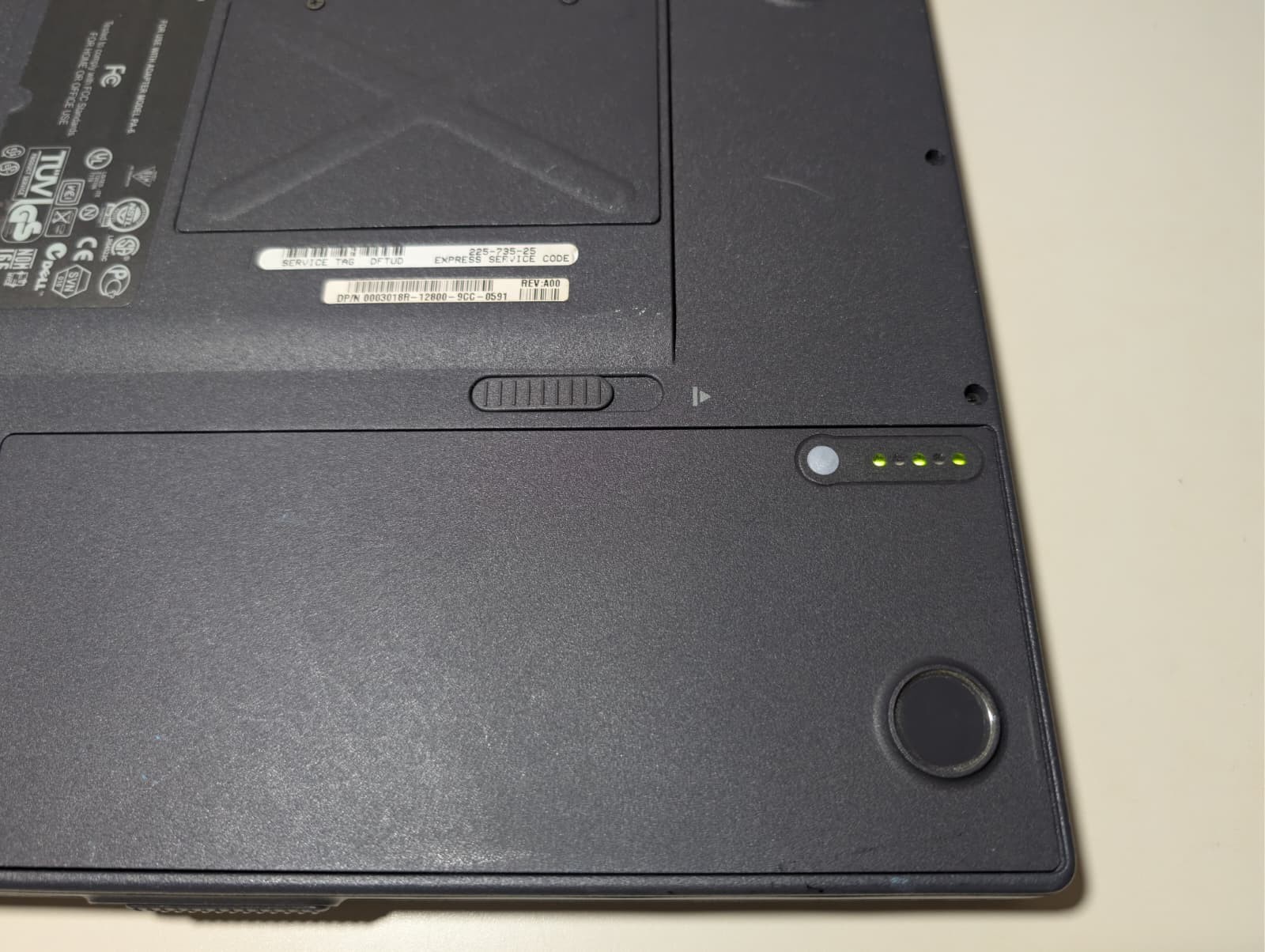 Read! Dell Latitude CSX | Intel Pentium III 128MB RAM NO HDD | Boots to Bios