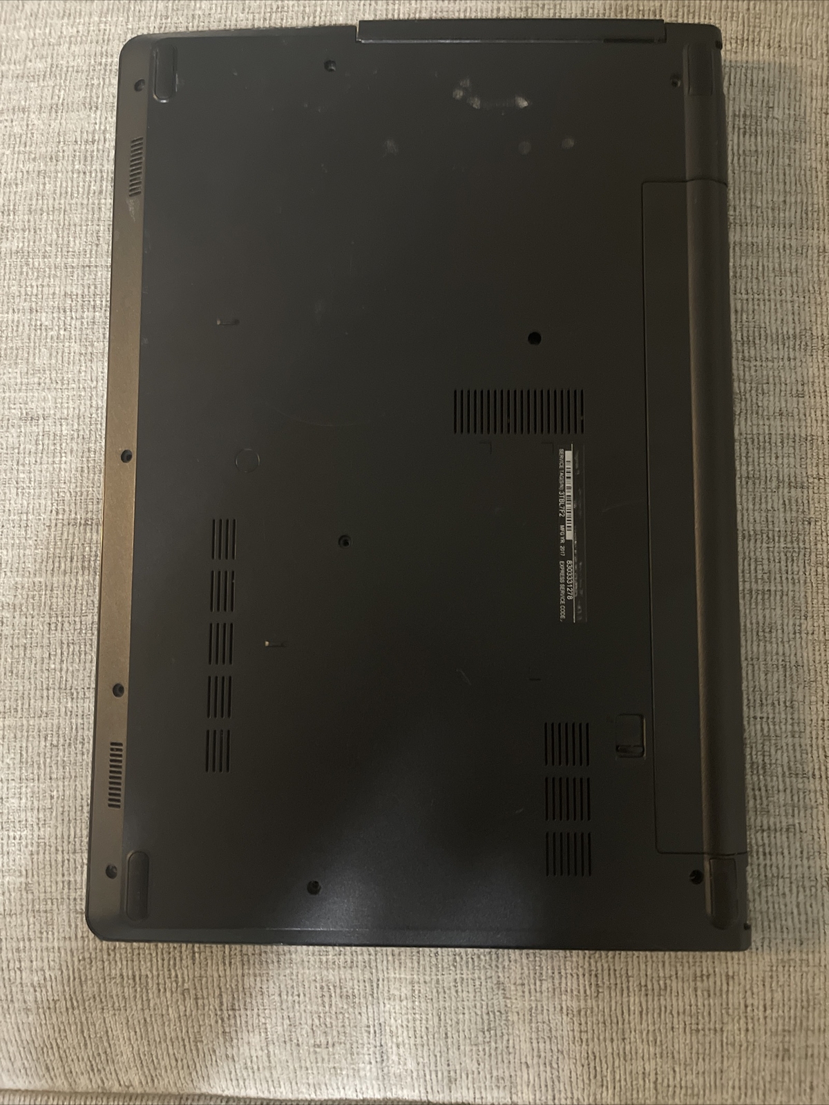 Dell Inspiron 15-3552 15.6″ / Intel Pentium N3700 @ 1.60GHz / (MISSING PARTS) MR
