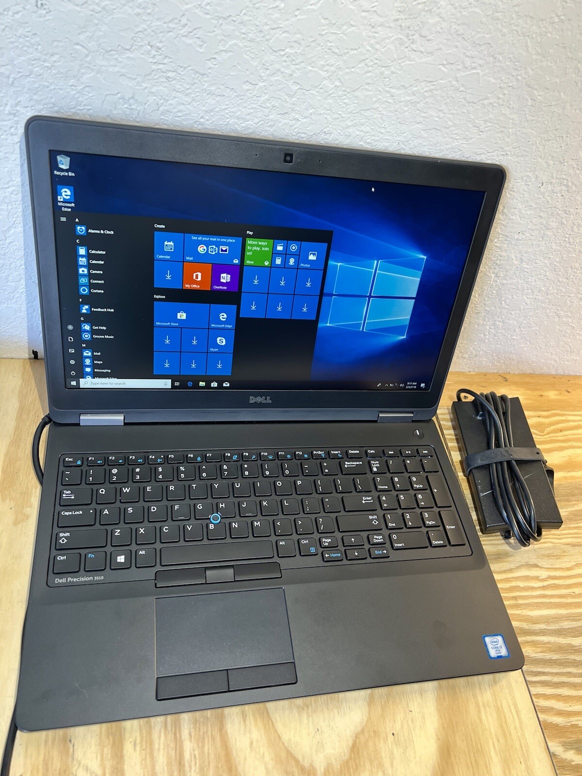 Dell Precision 3510 Laptop -2.7GHz i7-6820HQ 16GB 256GB SSD Webcam 1920 x 1080