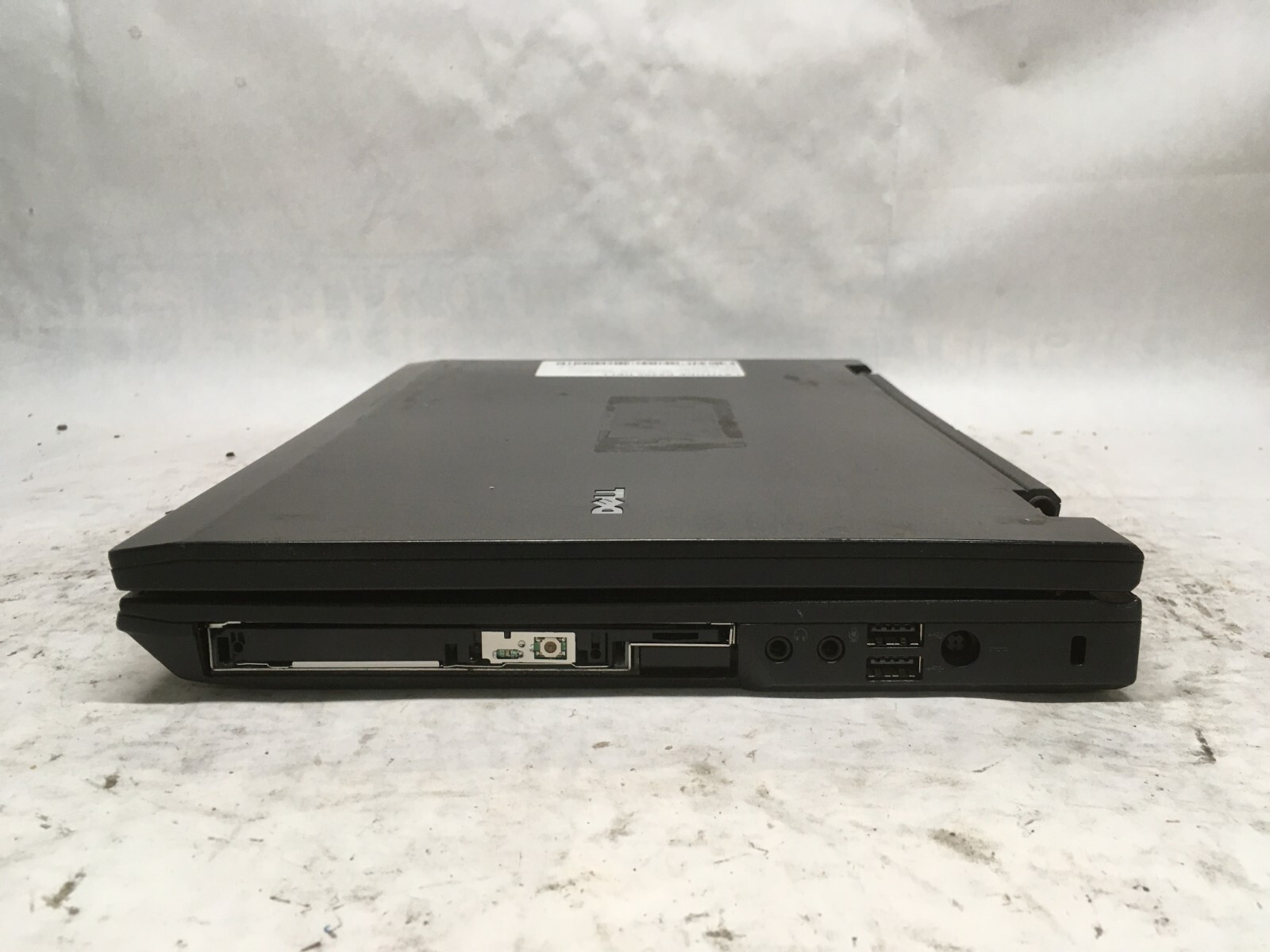 Dell Latitude E5400 14″ [AS IS] Intel Core 2 Duo P8400 @ 2.26 GHz – JZ