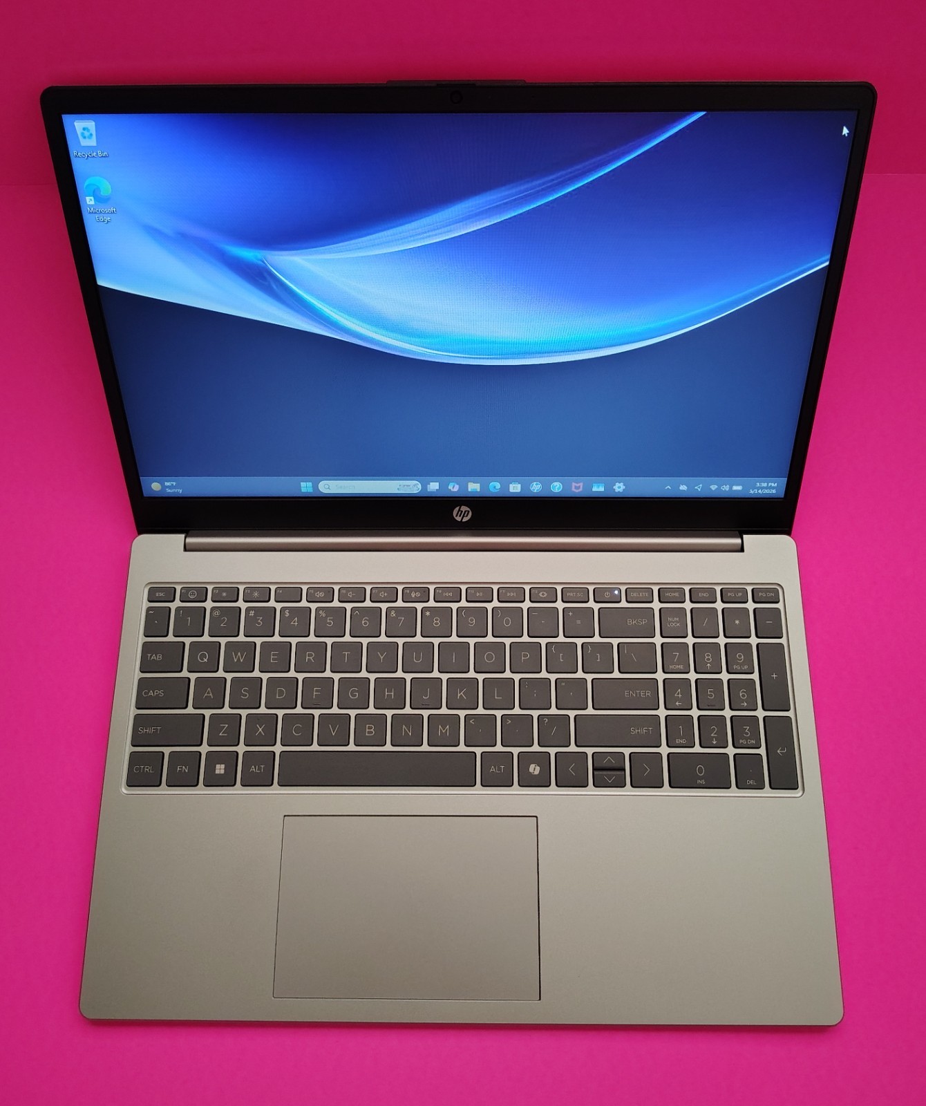 HP 15.6″ Touch Laptop Intel Core i5 120U 10-core / 256GB SSD / 16GB RAM Win 11 H