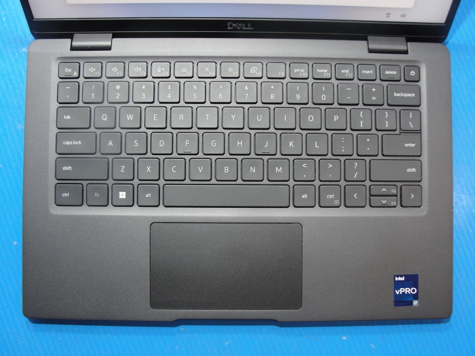 Dell Latitude 7330 13.3″FHD Core vPRO i7-1265U 1.8GHz 16GB RAM 512GB SSD+Charger