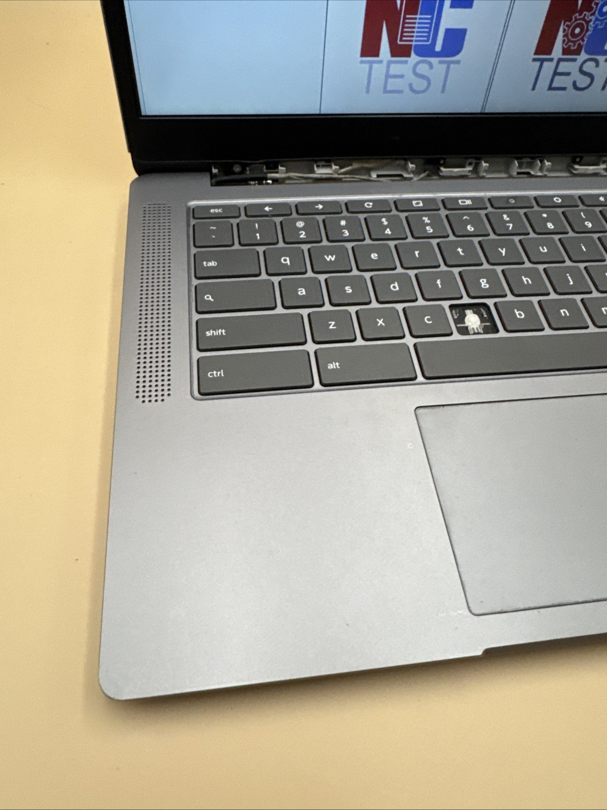 Lenovo IdeaPad 3 Chrome 14M836 14″ 64GB eMMC, MediaTek MT8183, 2.00 GHz *PARTS