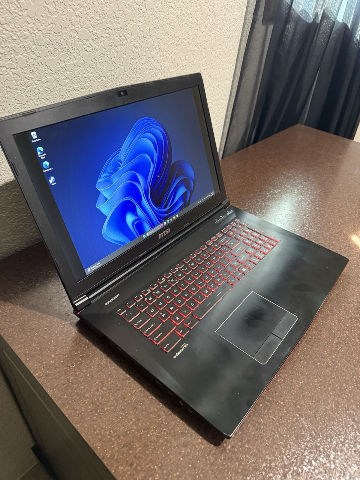 400$ Obo MSI Apache ProWindows 11 Gaming Laptop Brand New Battery 128gb 1TBHDD