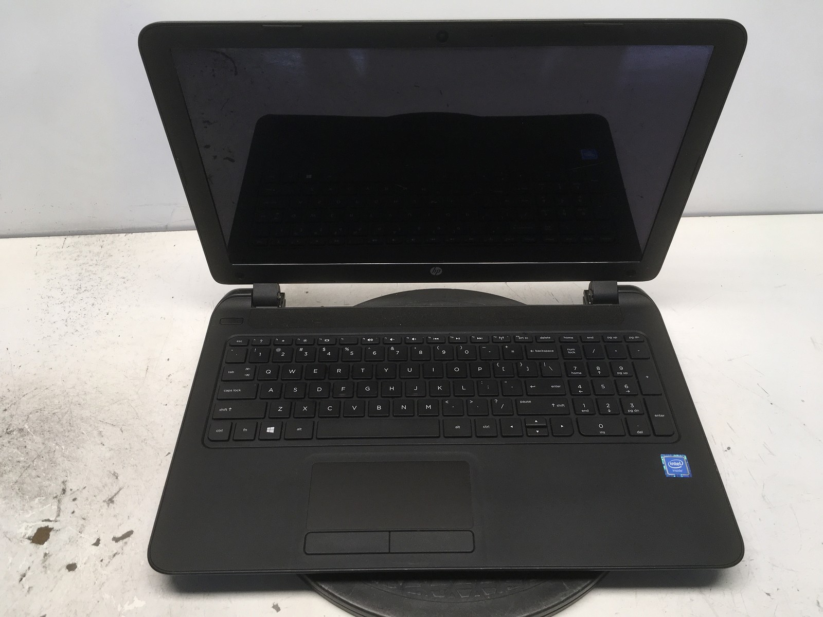 HP 15-F211WM Intel Celeron N2840 2.16GHz No RAM NO HDD No Batt