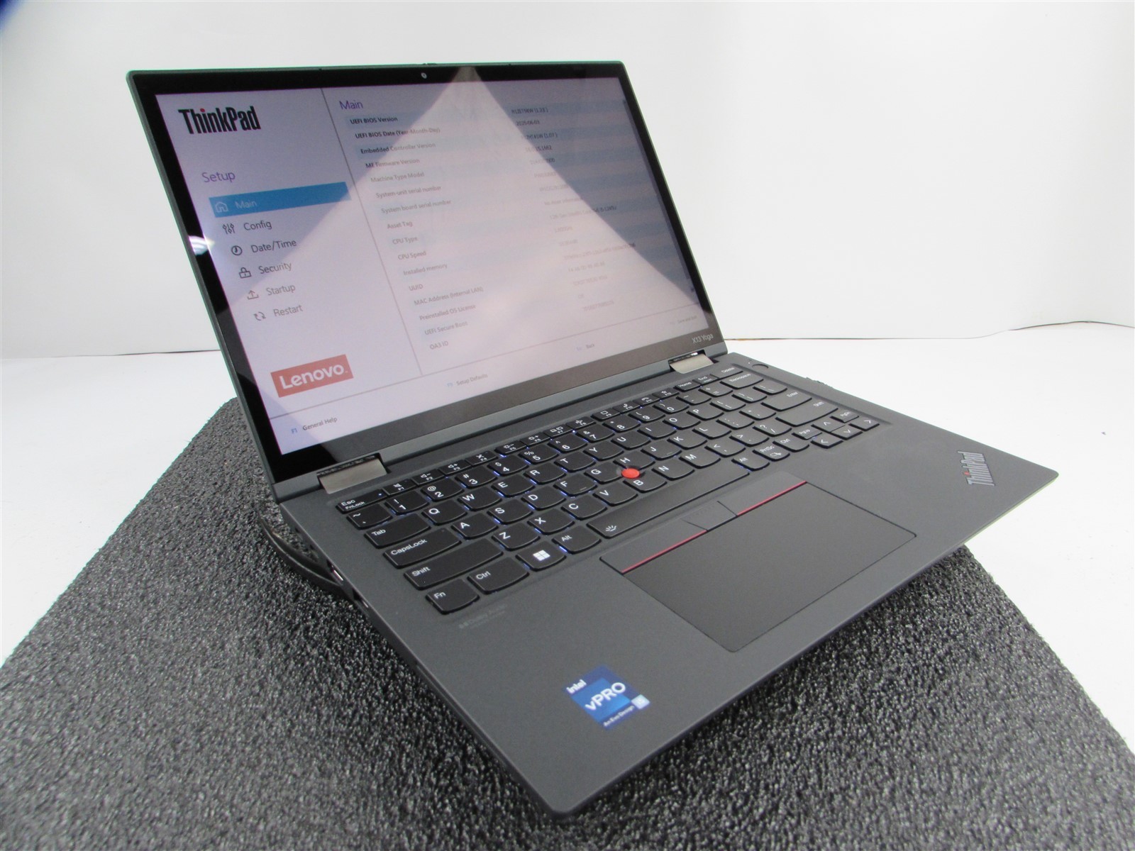 LENOVO THINKPAD X13 YOGA (Gen 3) 13.3″ 2-in-1 I5-1245U 256GB SSD 16GB RAM NO O.S