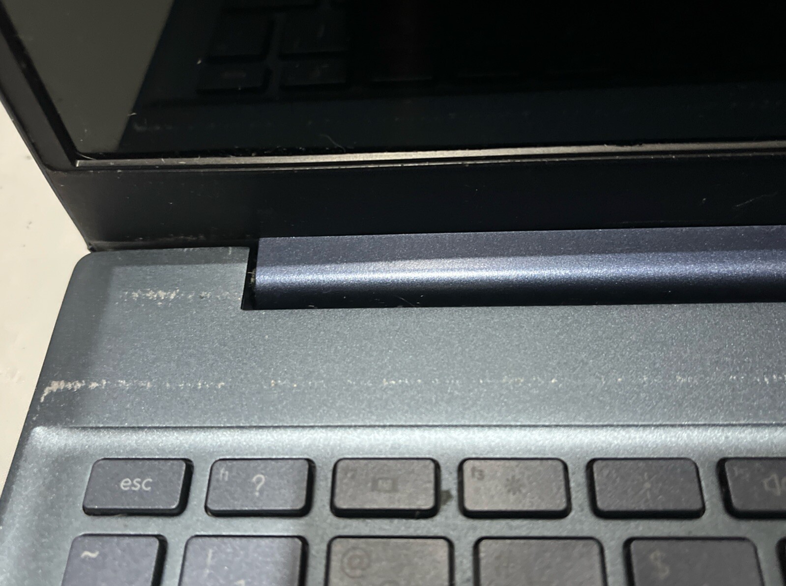 HP Pavilion 15-eg0073cl 15.6″ i7-1165G7@2.8GHz, 16GB RAM, 256GB M2, W11H *READ*