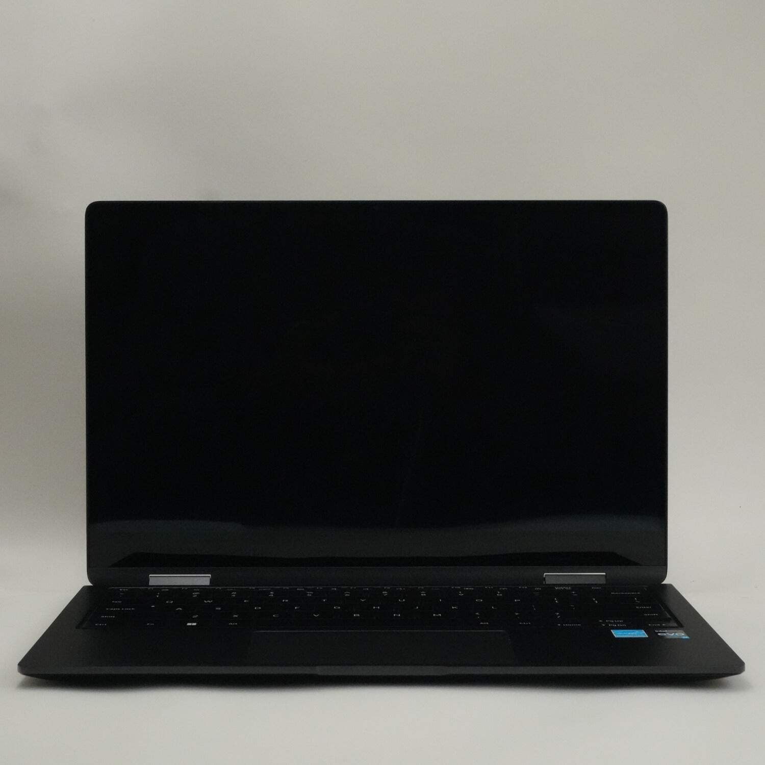 Samsung Galaxy Book3 Pro NP730QFG 13.3″ Core i7-1360P 2.2GHz 16GB RAM 2TB SSD