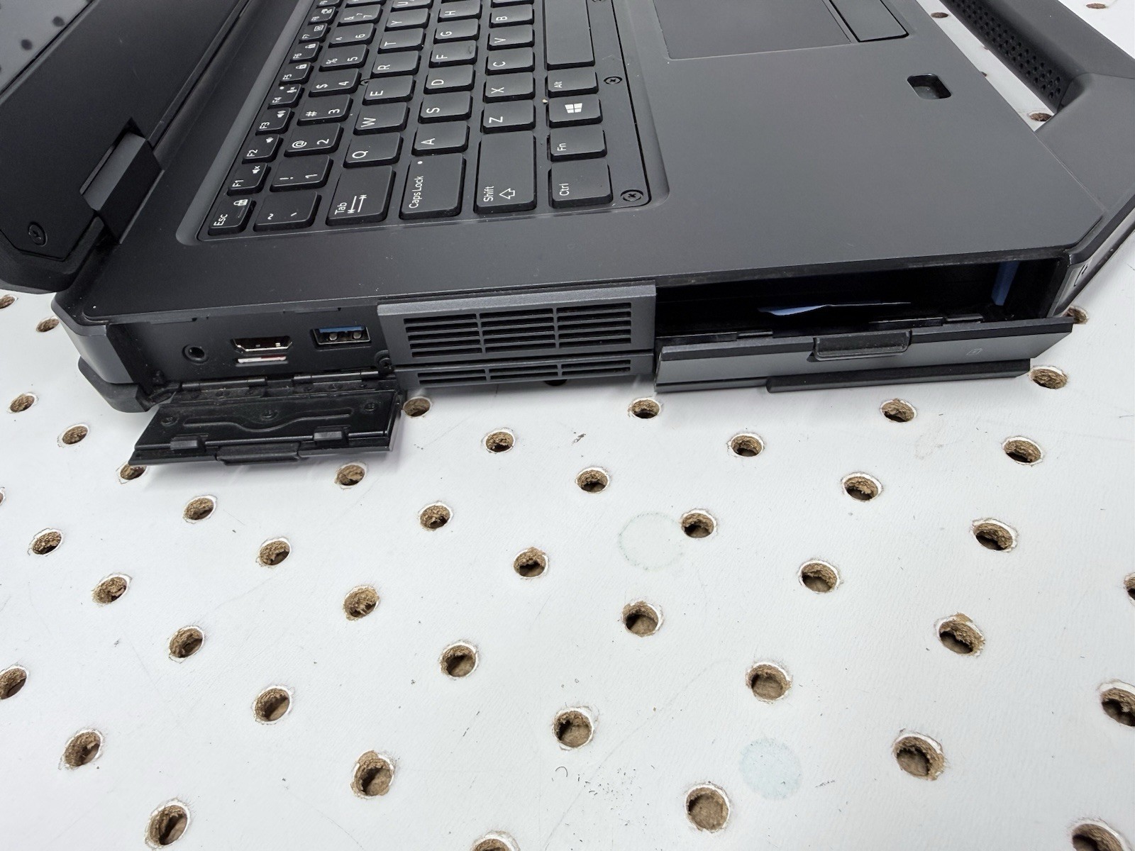 Dell Latitude 14 Rugged 5414 | I7-6th Gen | 32 GB RAM | 256 GB SSD | Wind 11 P