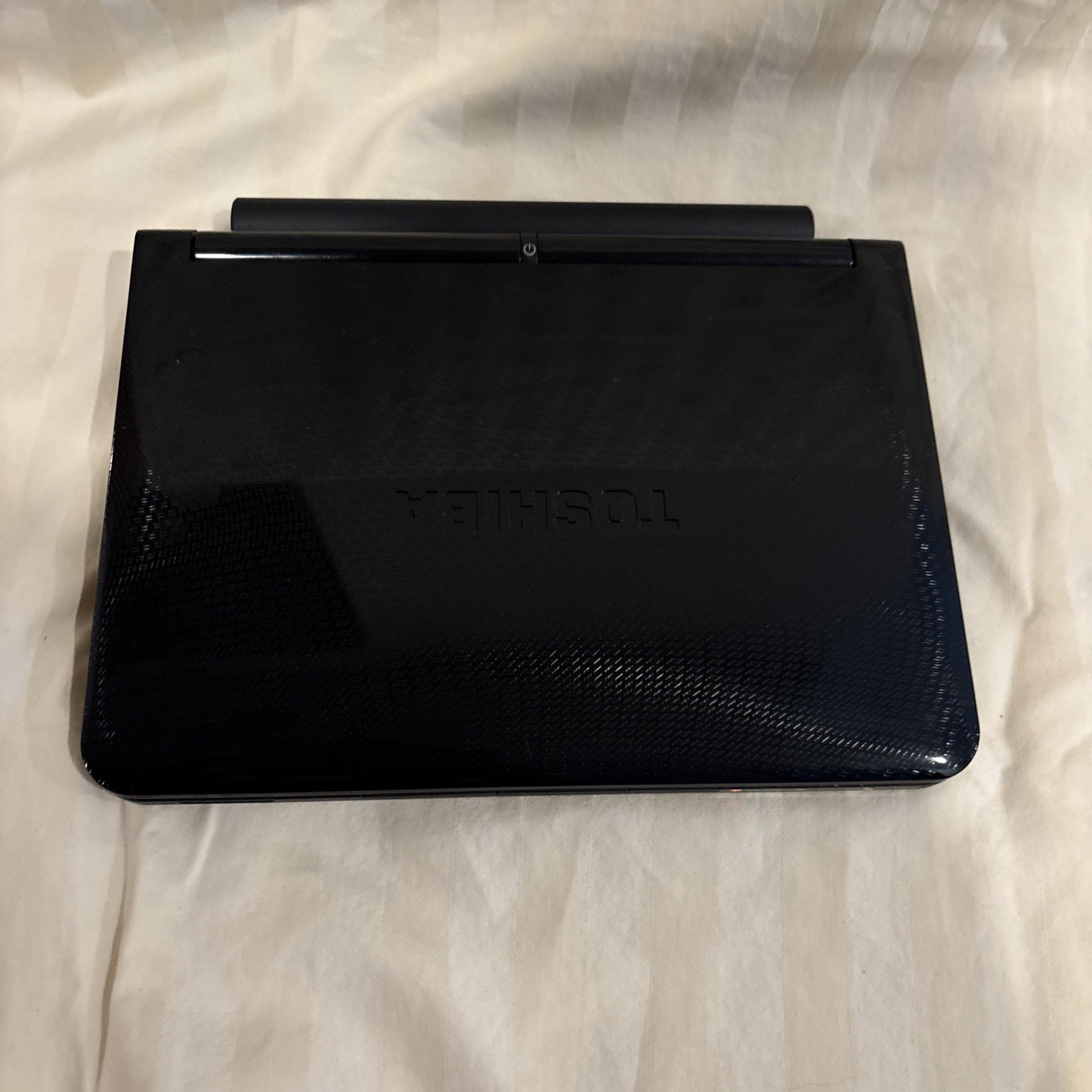 Toshiba NB255 10.1in Netbook Intel Atom 1.66GHz 2GB RAM 160 GB HDD Wi-Fi NO OS